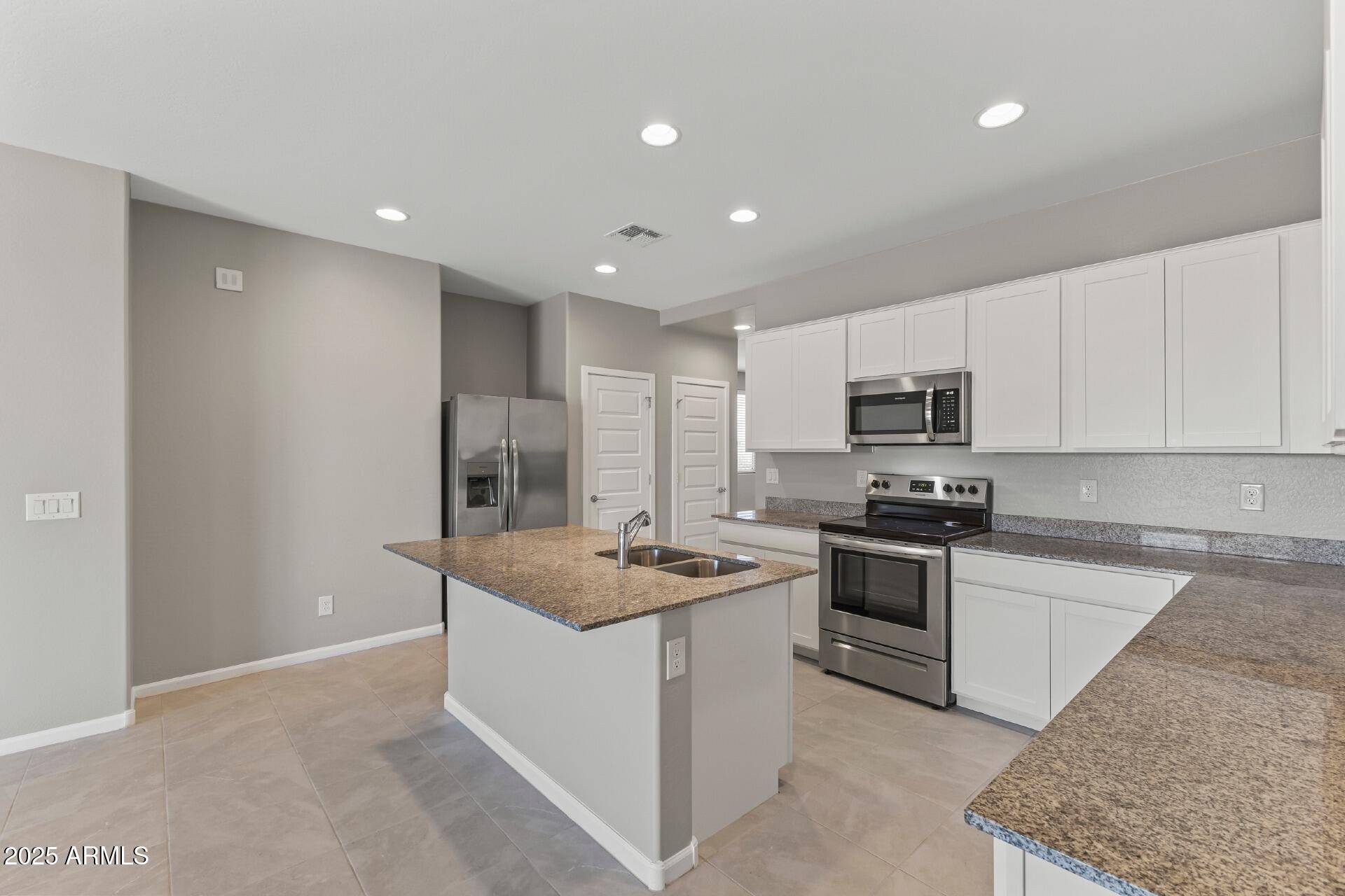 12219 E WALLFLOWER Lane Florence, AZ 85132