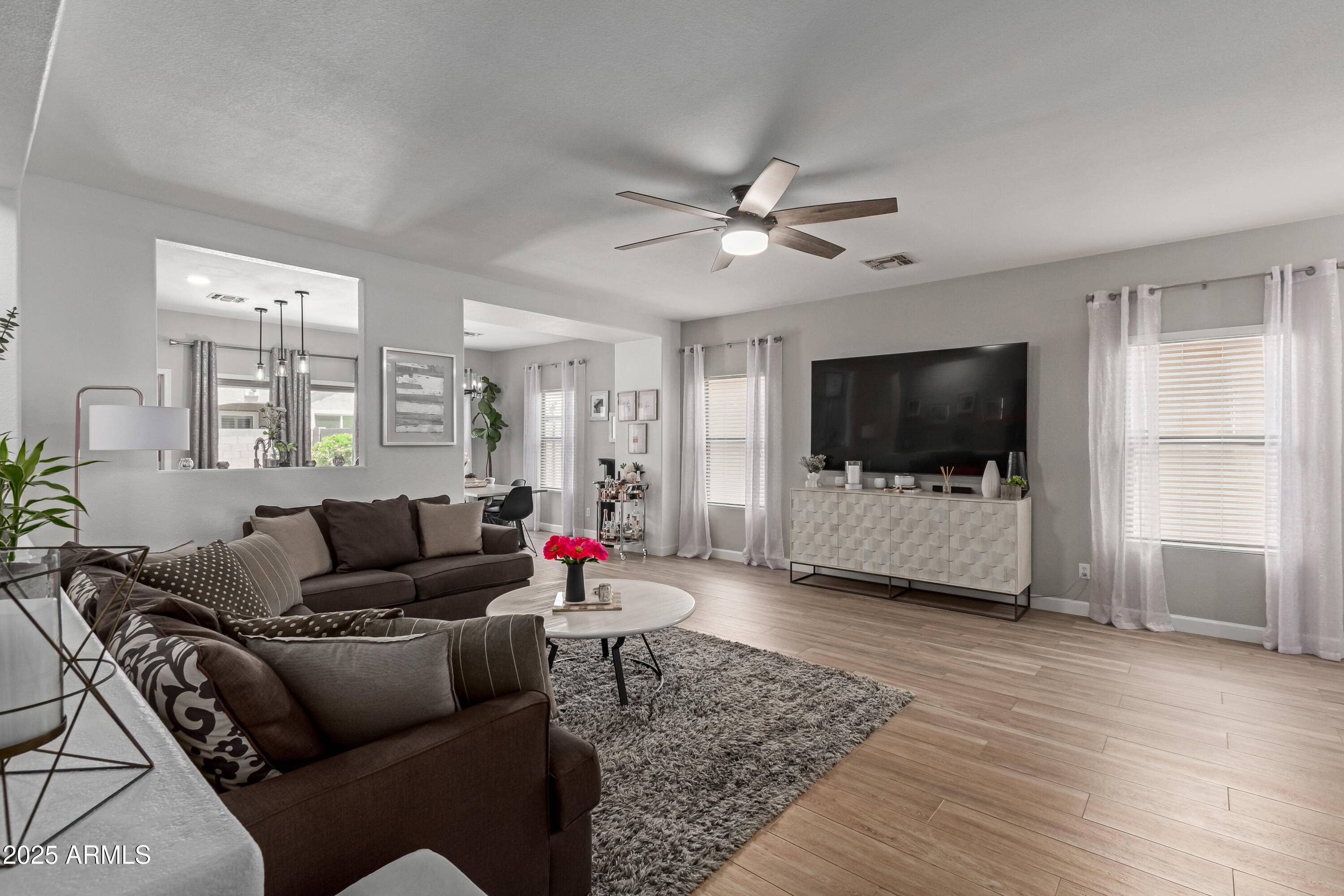 Gilbert, AZ 85296,872 E SARATOGA Street