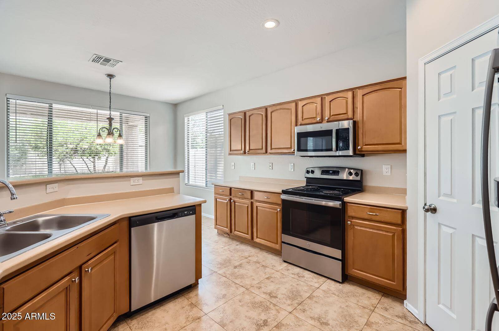 8766 W HAYWARD Avenue Glendale, AZ 85305