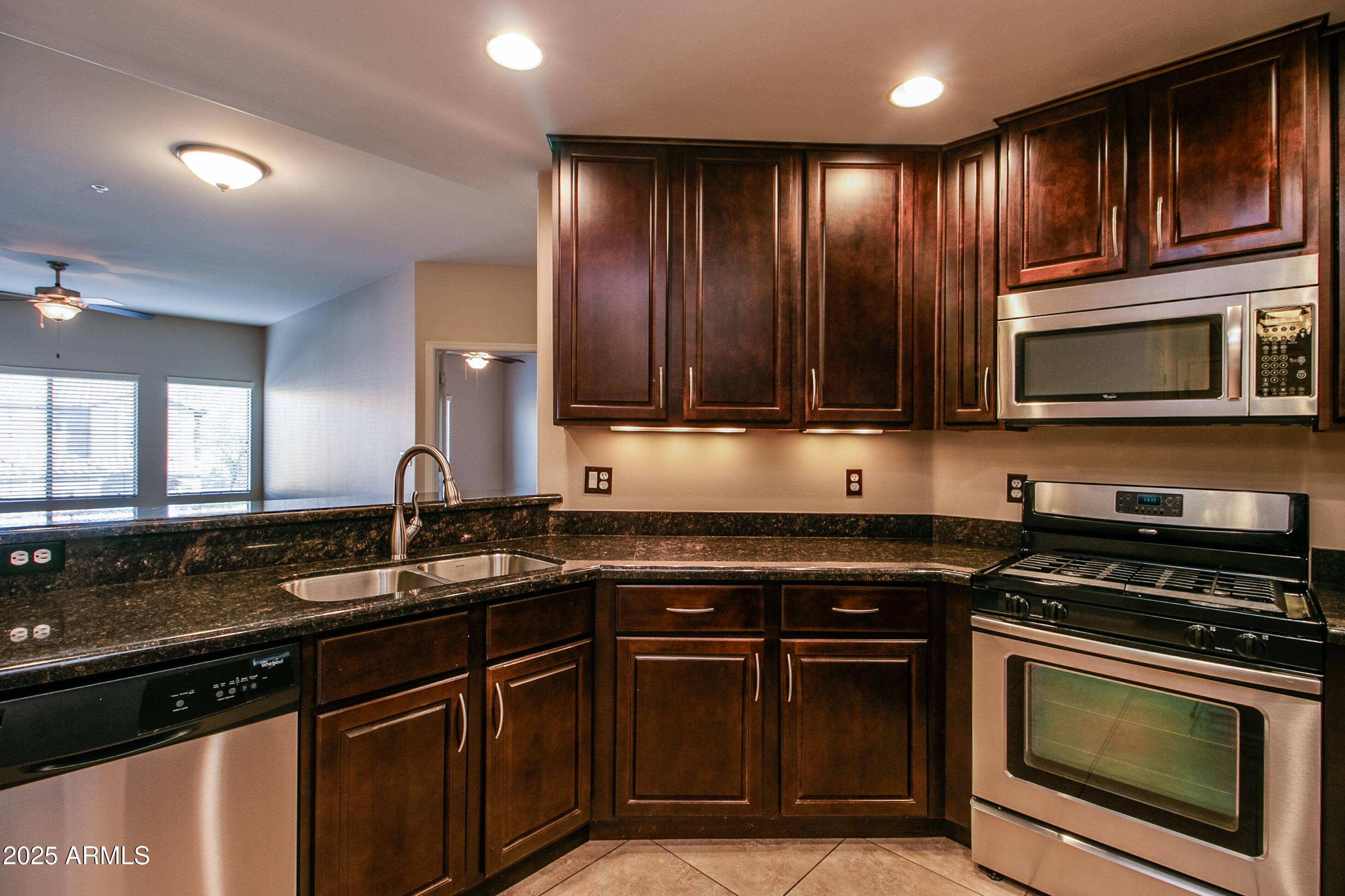 Phoenix, AZ 85054,5350 E DEER VALLEY Drive #2268