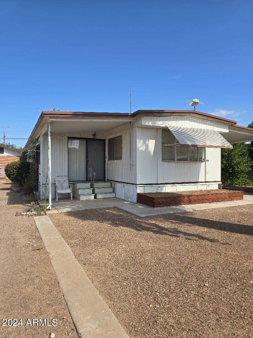 Queen Valley, AZ 85118,504 E DONNA Drive