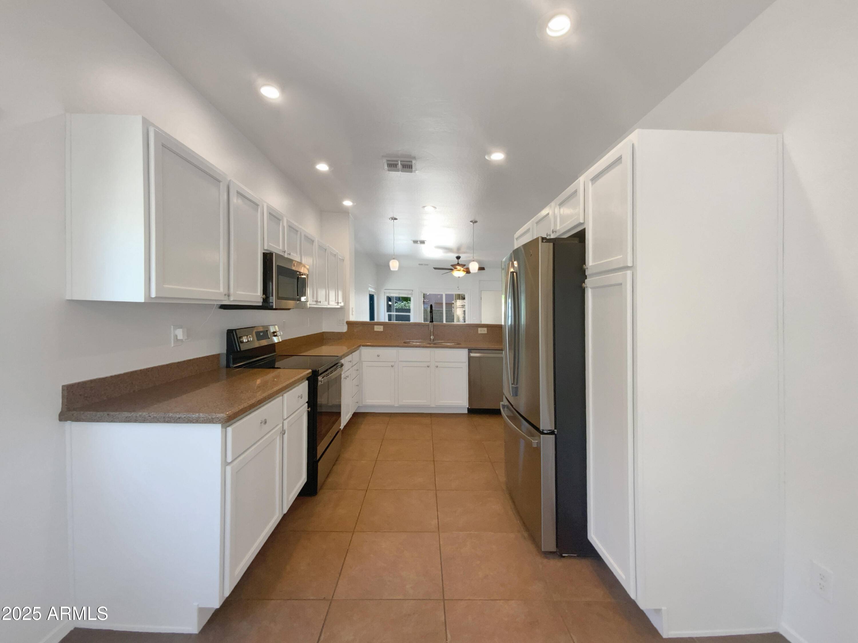 19707 N PEPKA Court Maricopa, AZ 85138