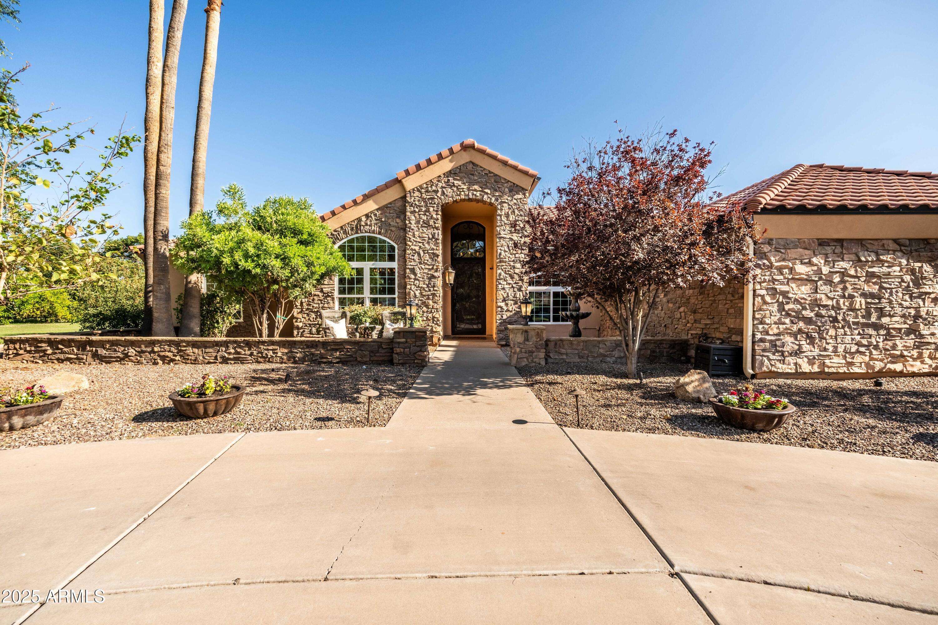 Gilbert, AZ 85234,2107 E Park Avenue