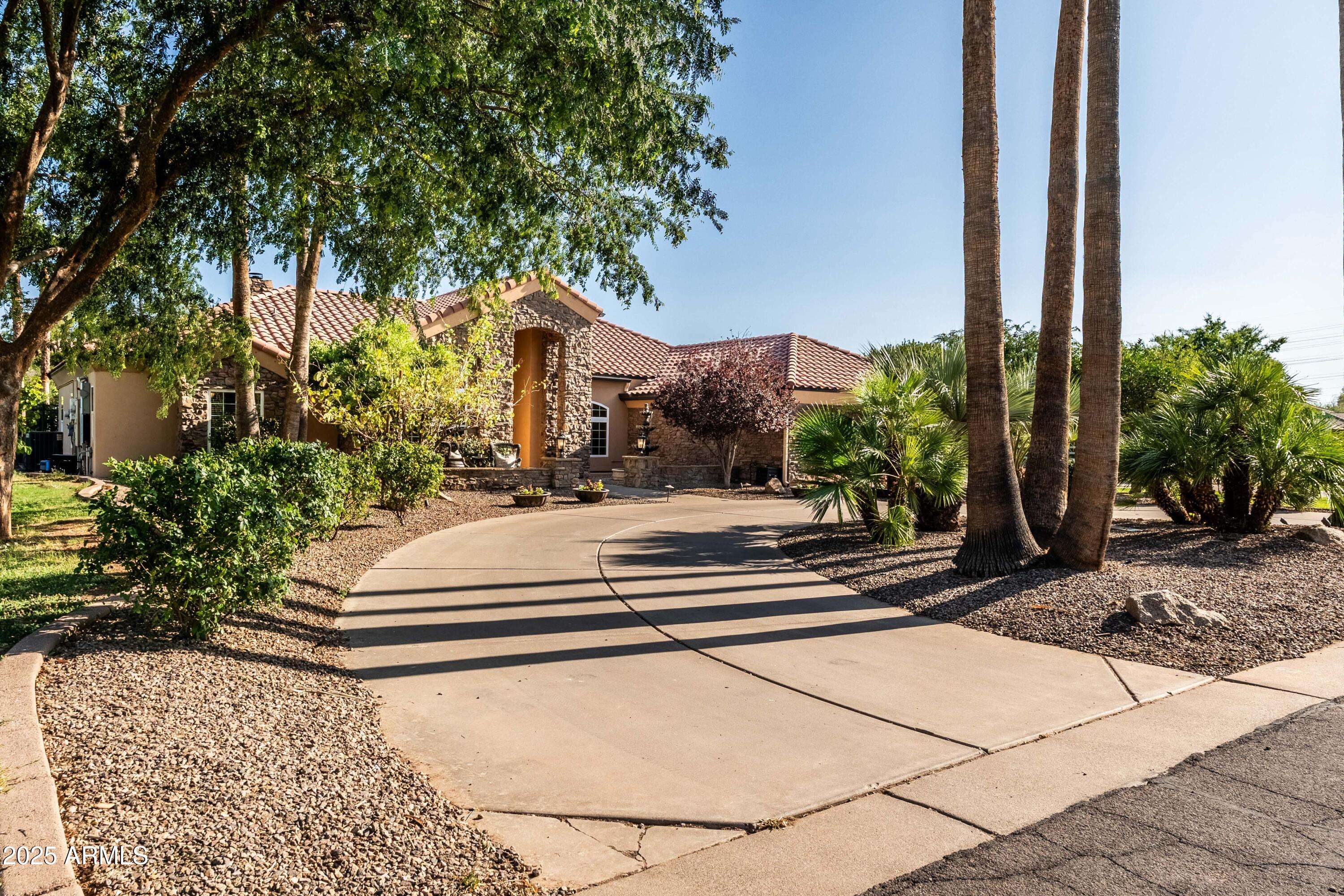 Gilbert, AZ 85234,2107 E Park Avenue