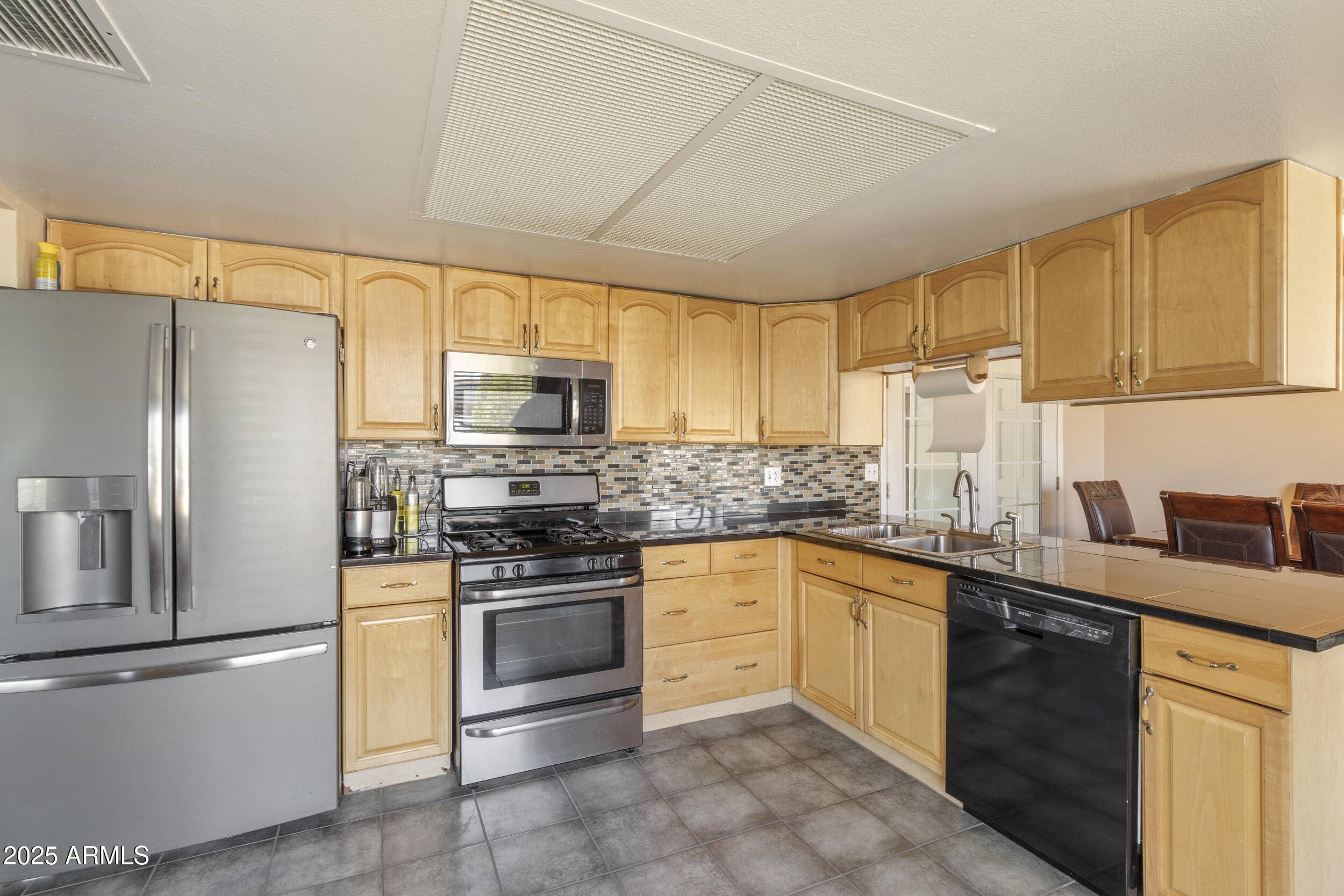 Phoenix, AZ 85029,2201 W WETHERSFIELD Road