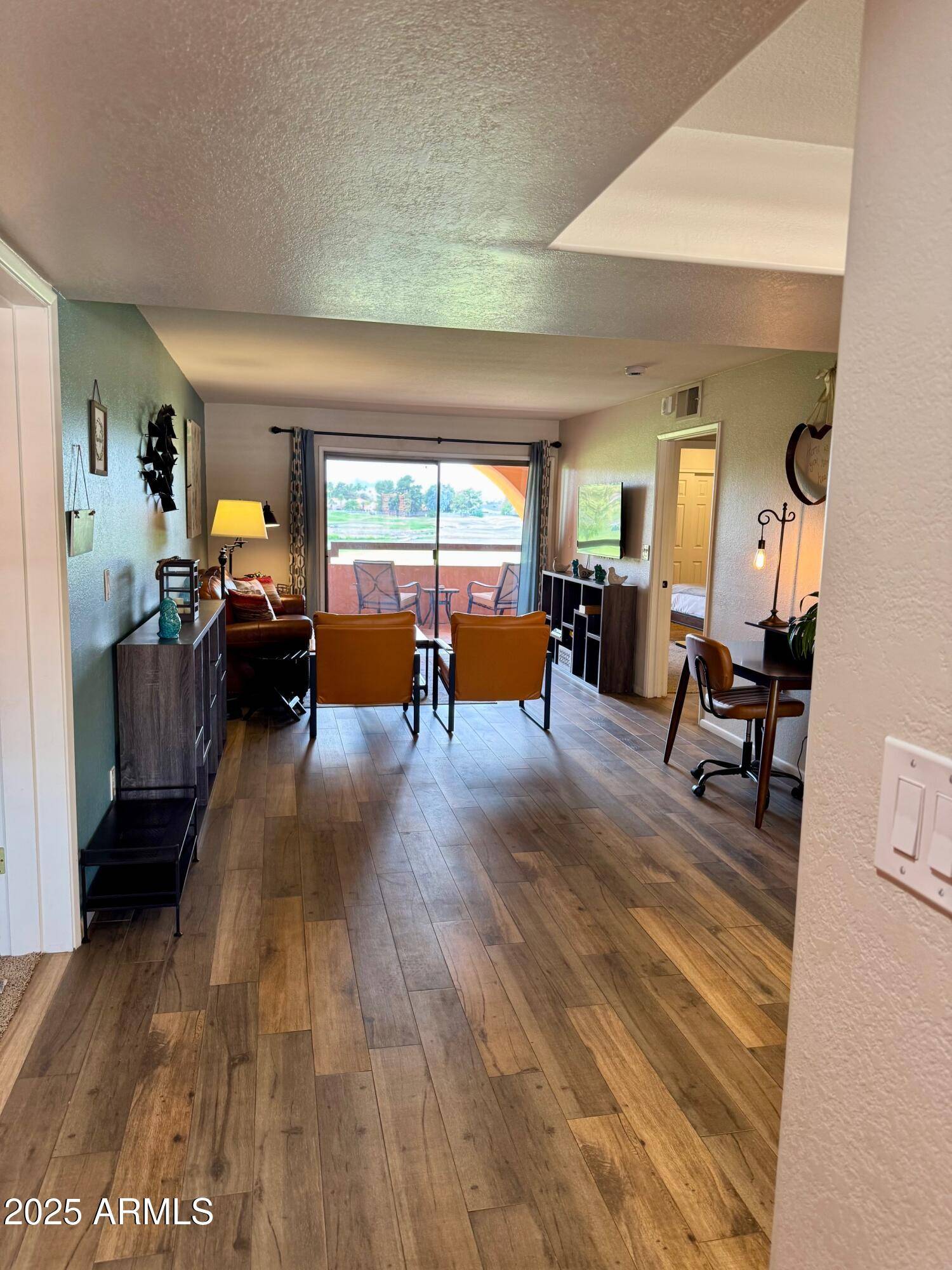 Phoenix, AZ 85032,4303 E CACTUS Road #235