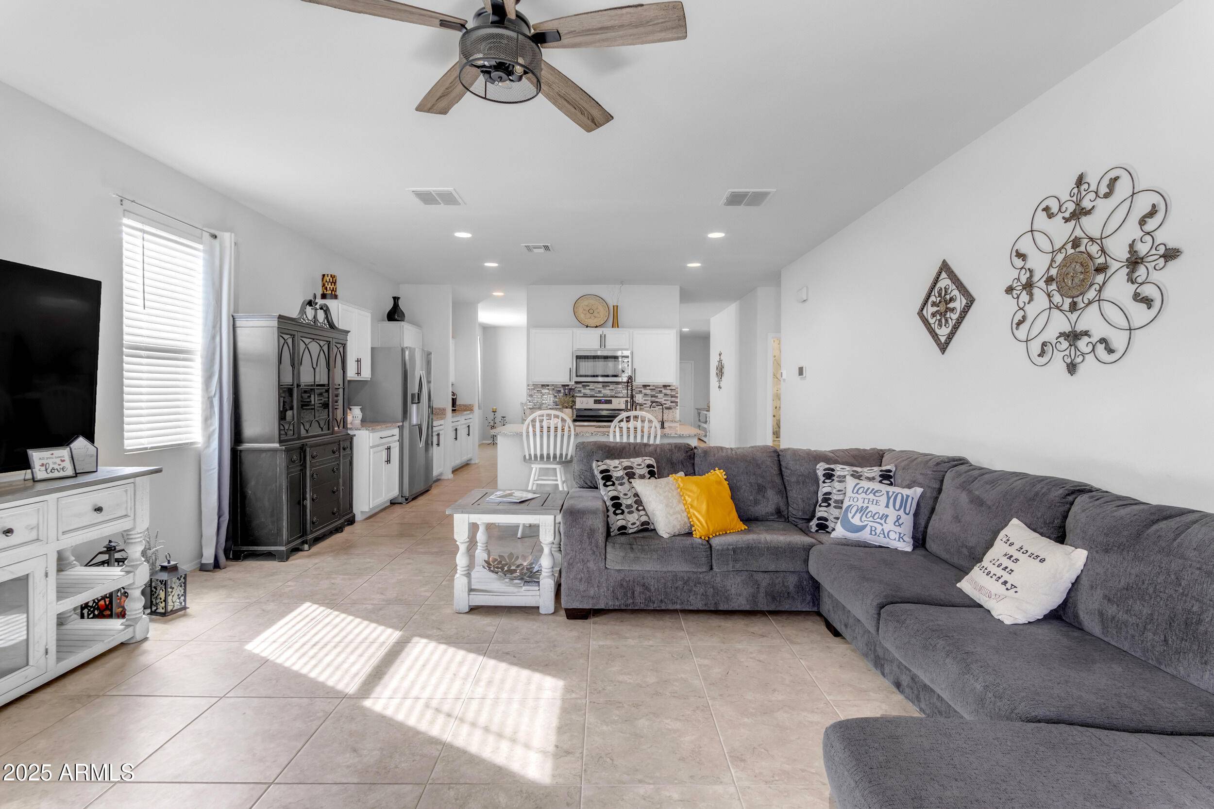 10421 E CLIFFROSE Lane Florence, AZ 85132