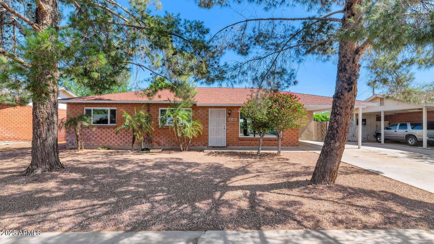 Scottsdale, AZ 85251,8140 E MITCHELL Drive