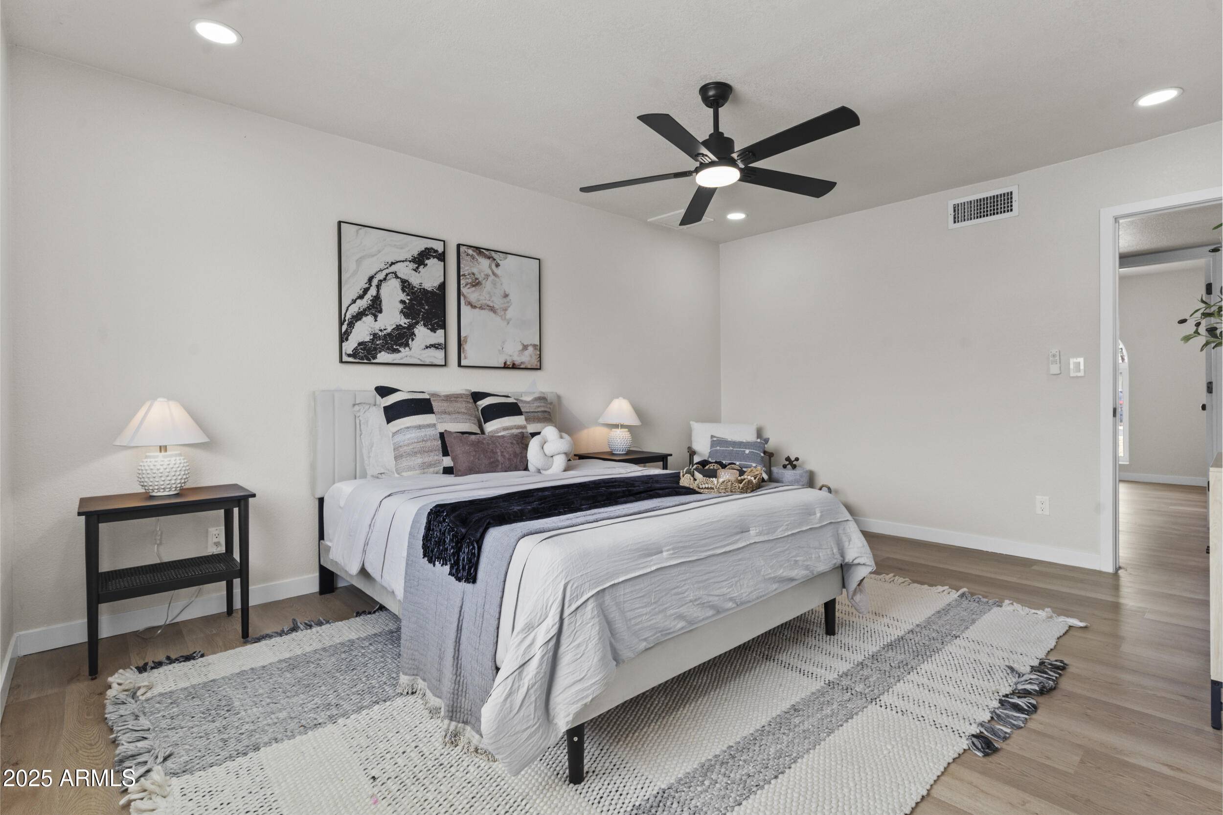 10612 N 48th Avenue Glendale, AZ 85304