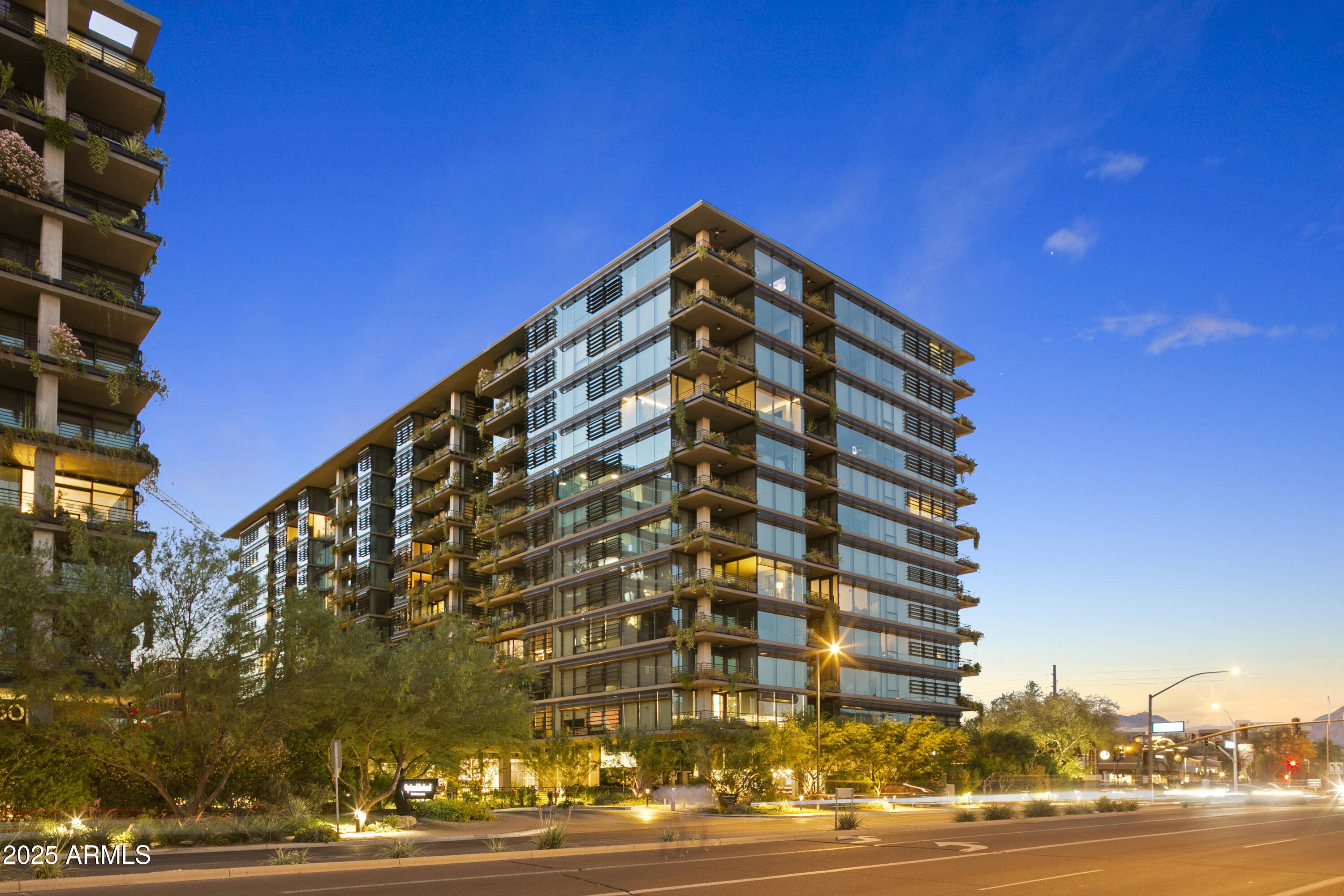Scottsdale, AZ 85254,7180 E KIERLAND Boulevard #814