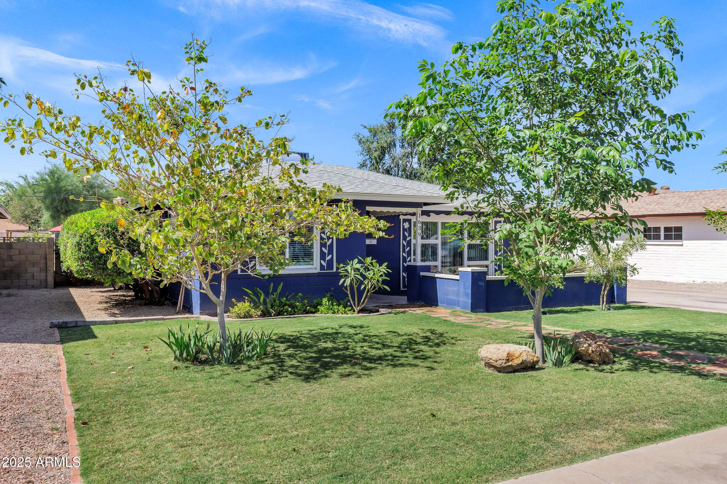 Phoenix, AZ 85015,1639 W INDIANOLA Avenue