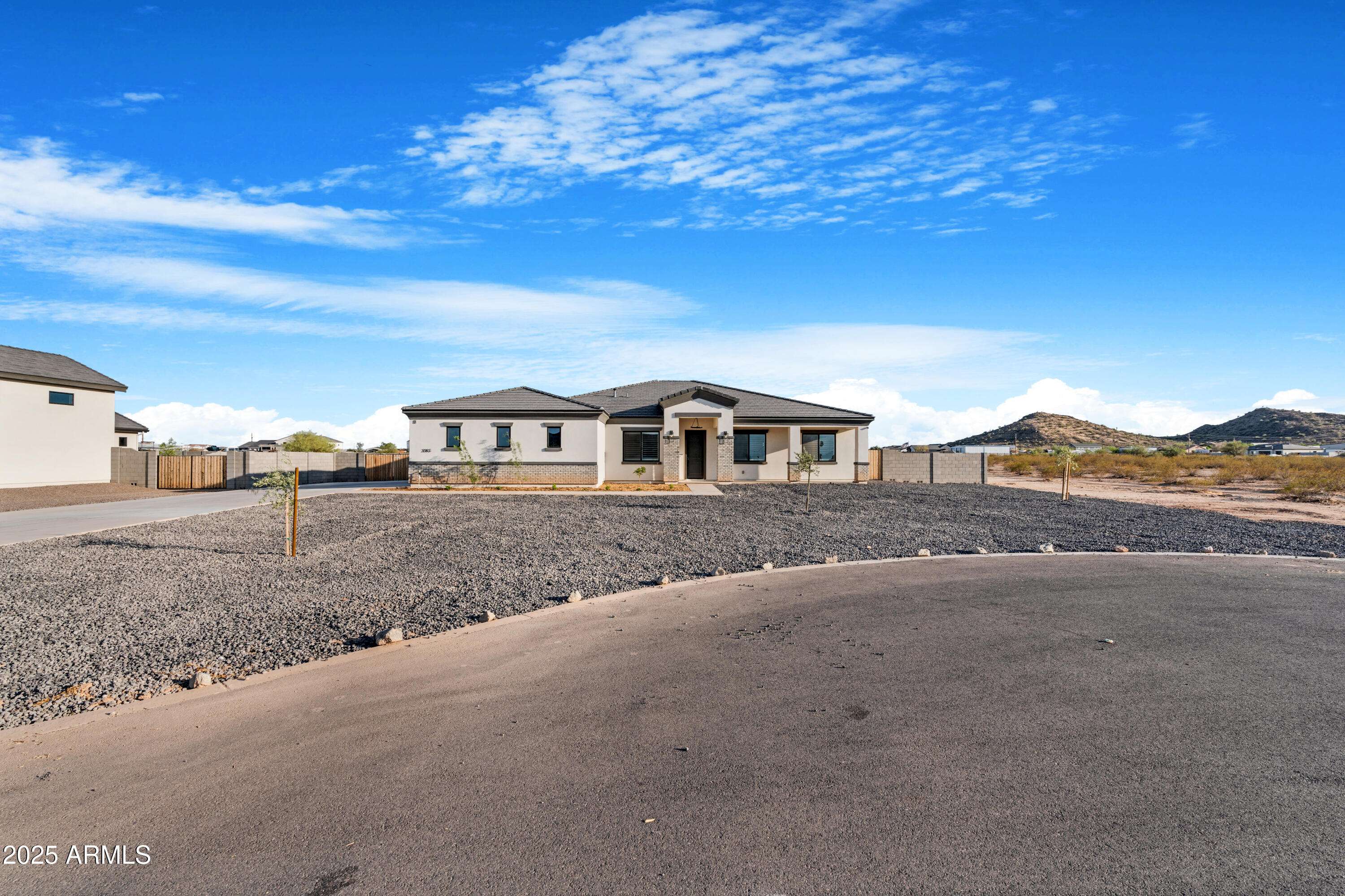 San Tan Valley, AZ 85144,2083 W LINCOLN Court