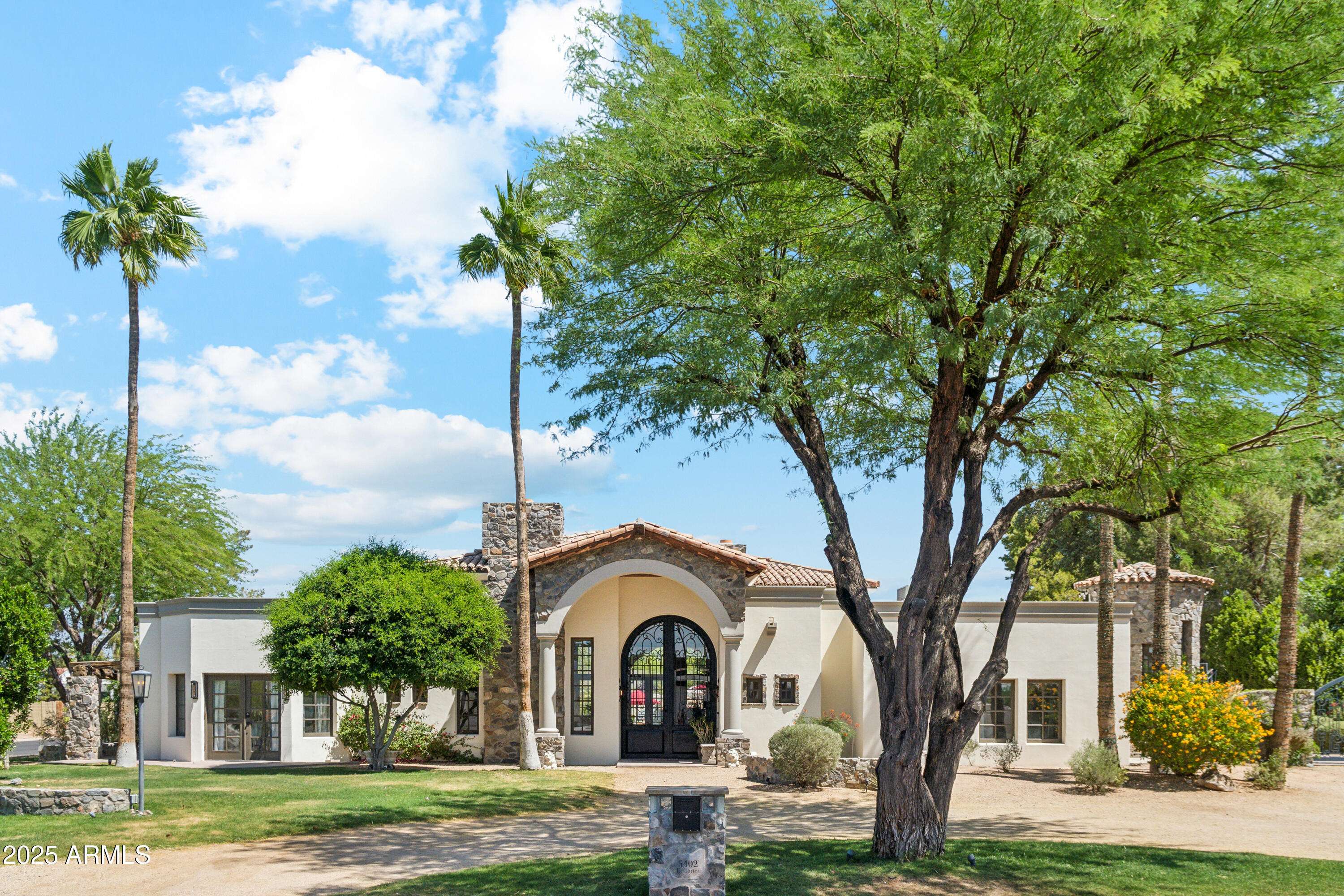 Scottsdale, AZ 85254,5402 E CORTEZ Drive