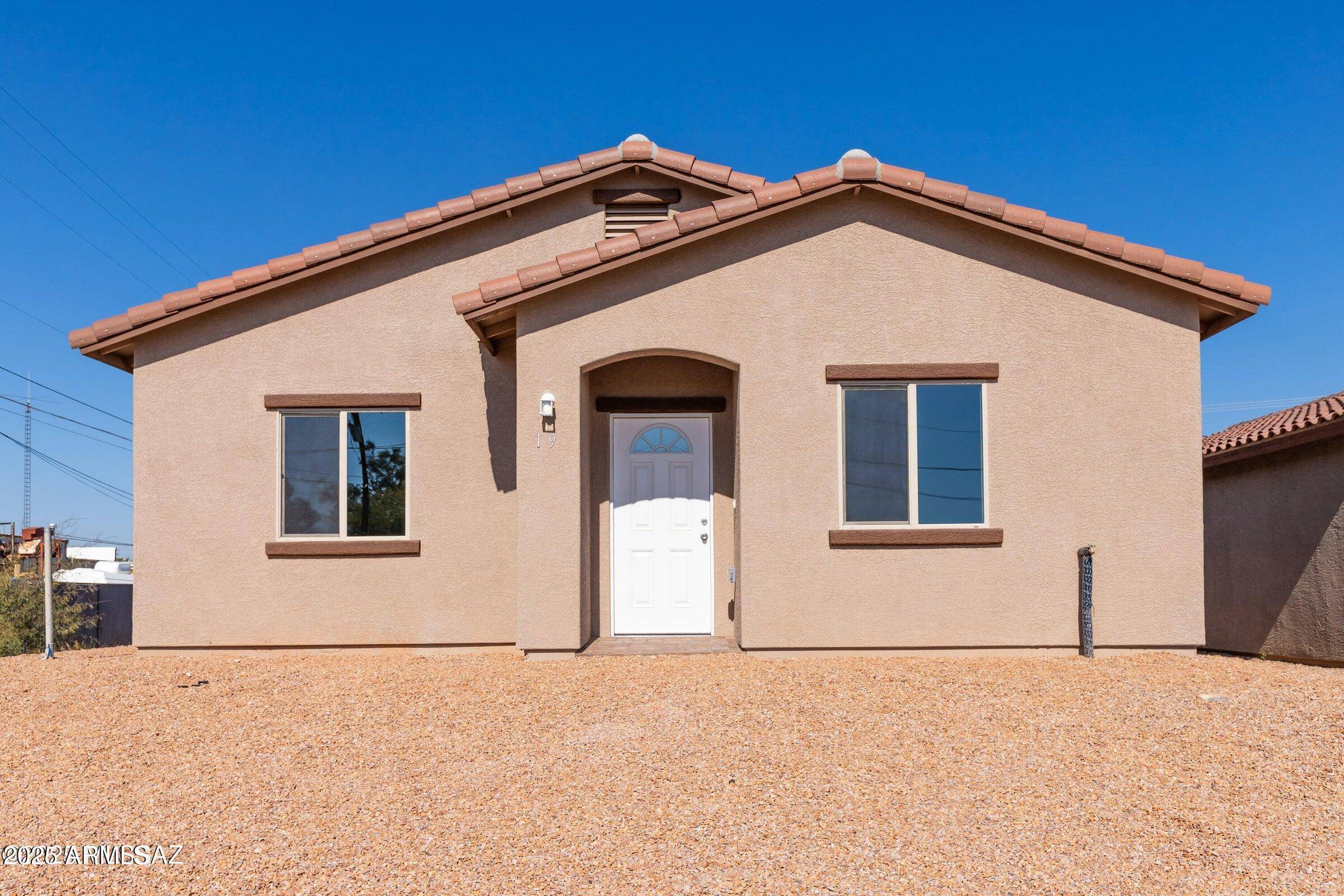 Tucson, AZ 85705,19 E ELM Street