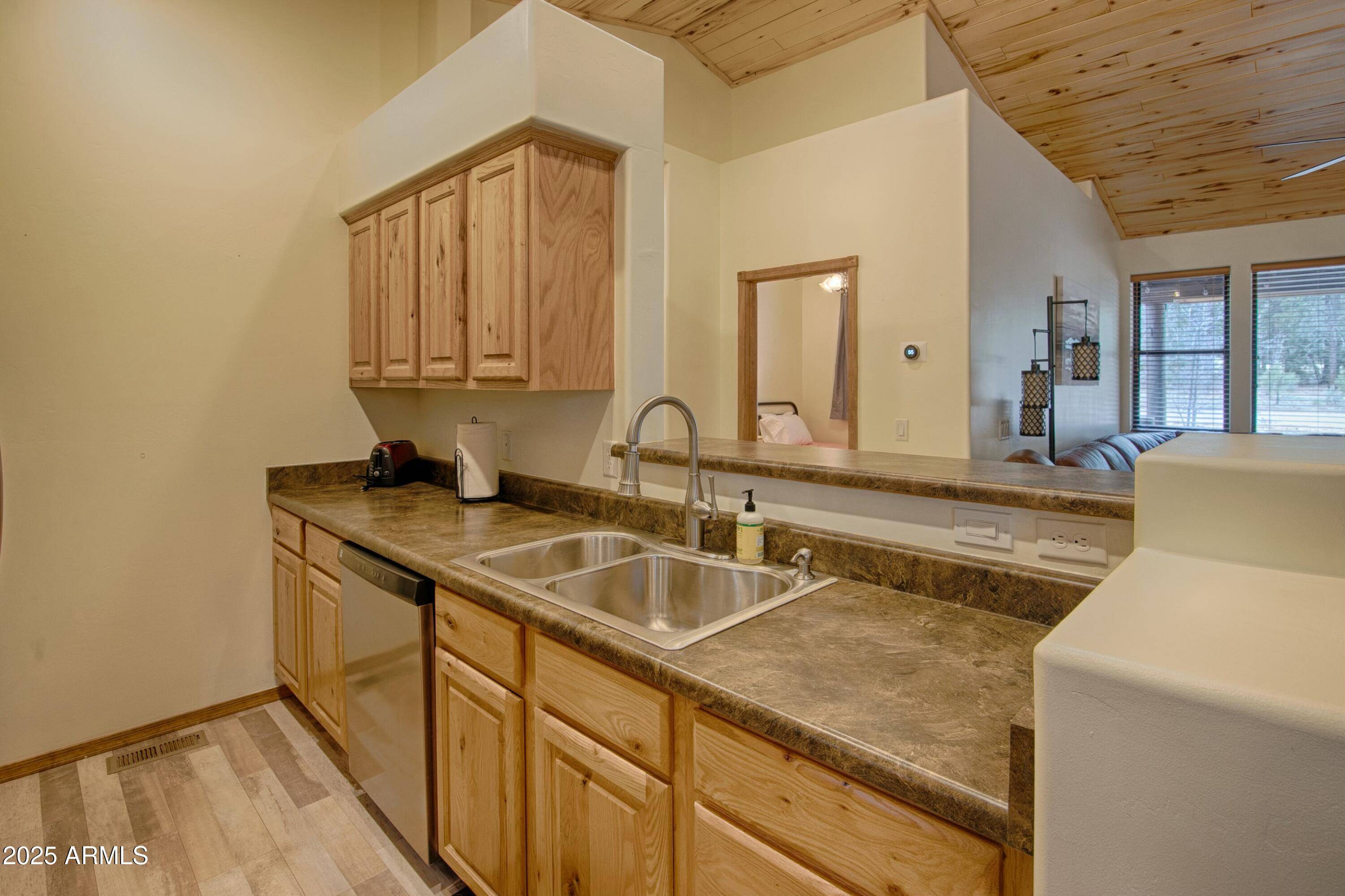 Show Low, AZ 85901,2471 W LODGEPOLE Lane