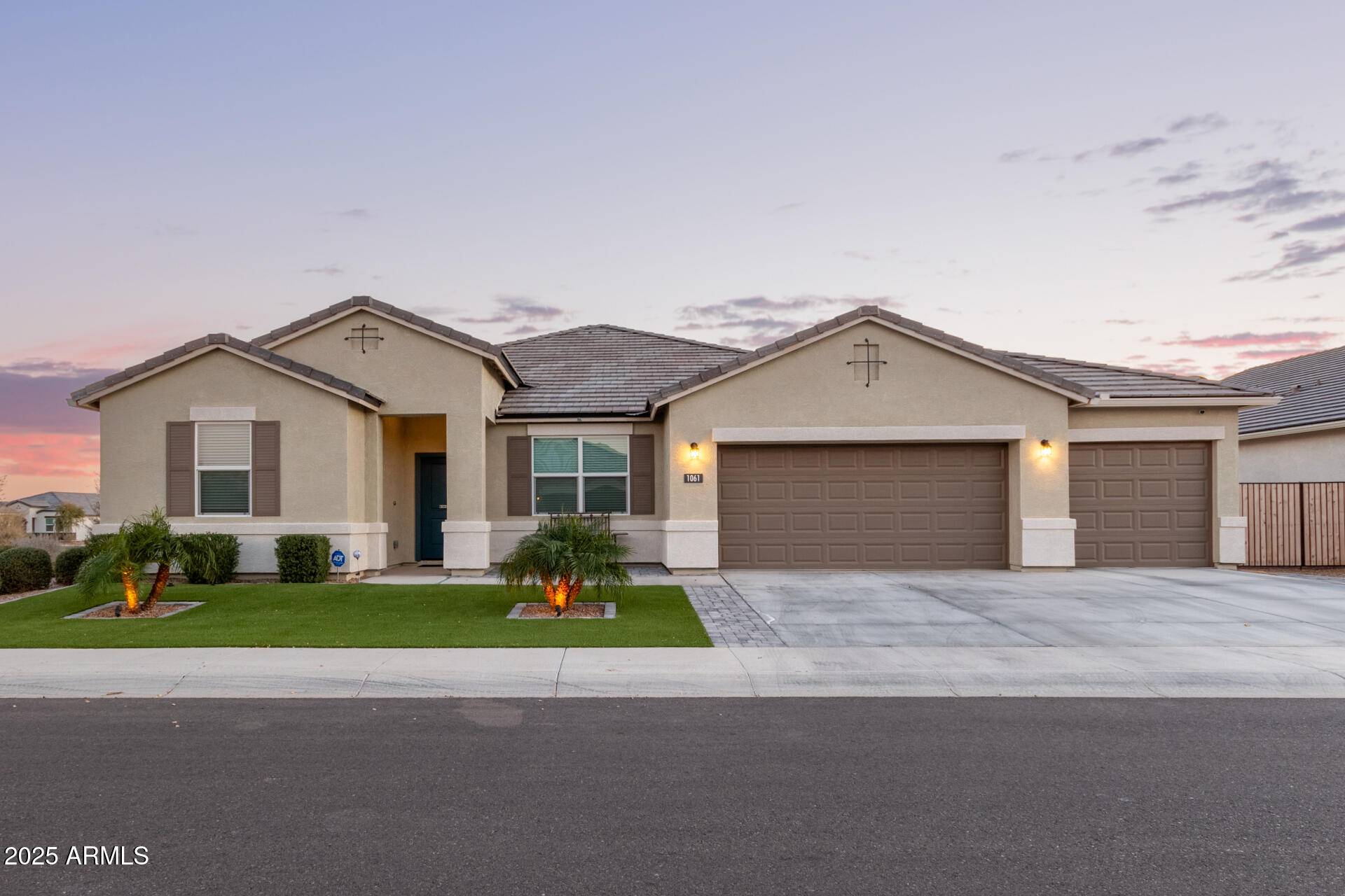 Casa Grande, AZ 85122,1061 W DESCANSO CANYON Drive
