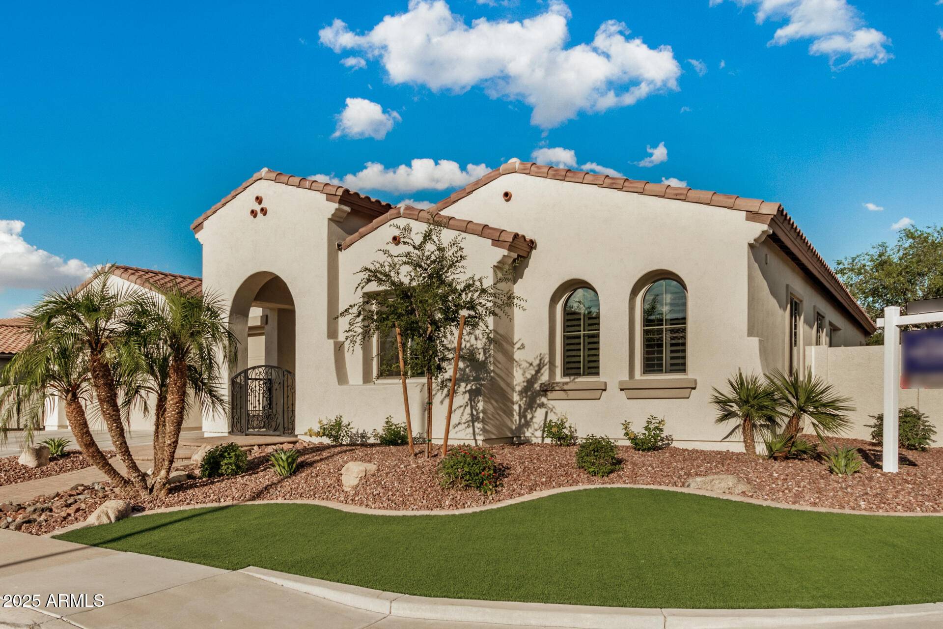 Chandler, AZ 85249,4453 S HUACHUCA Way
