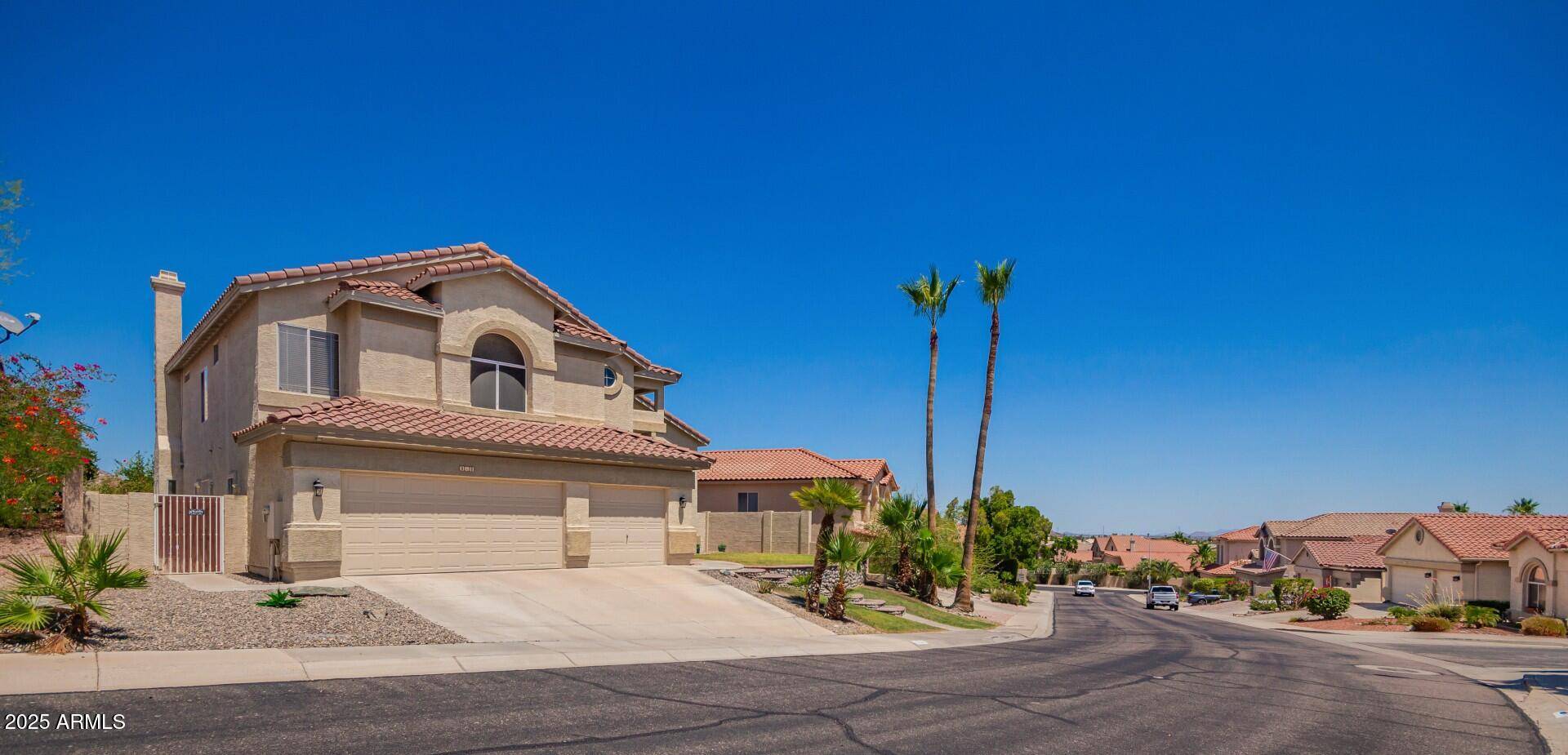 Phoenix, AZ 85048,818 E HIDDENVIEW Drive