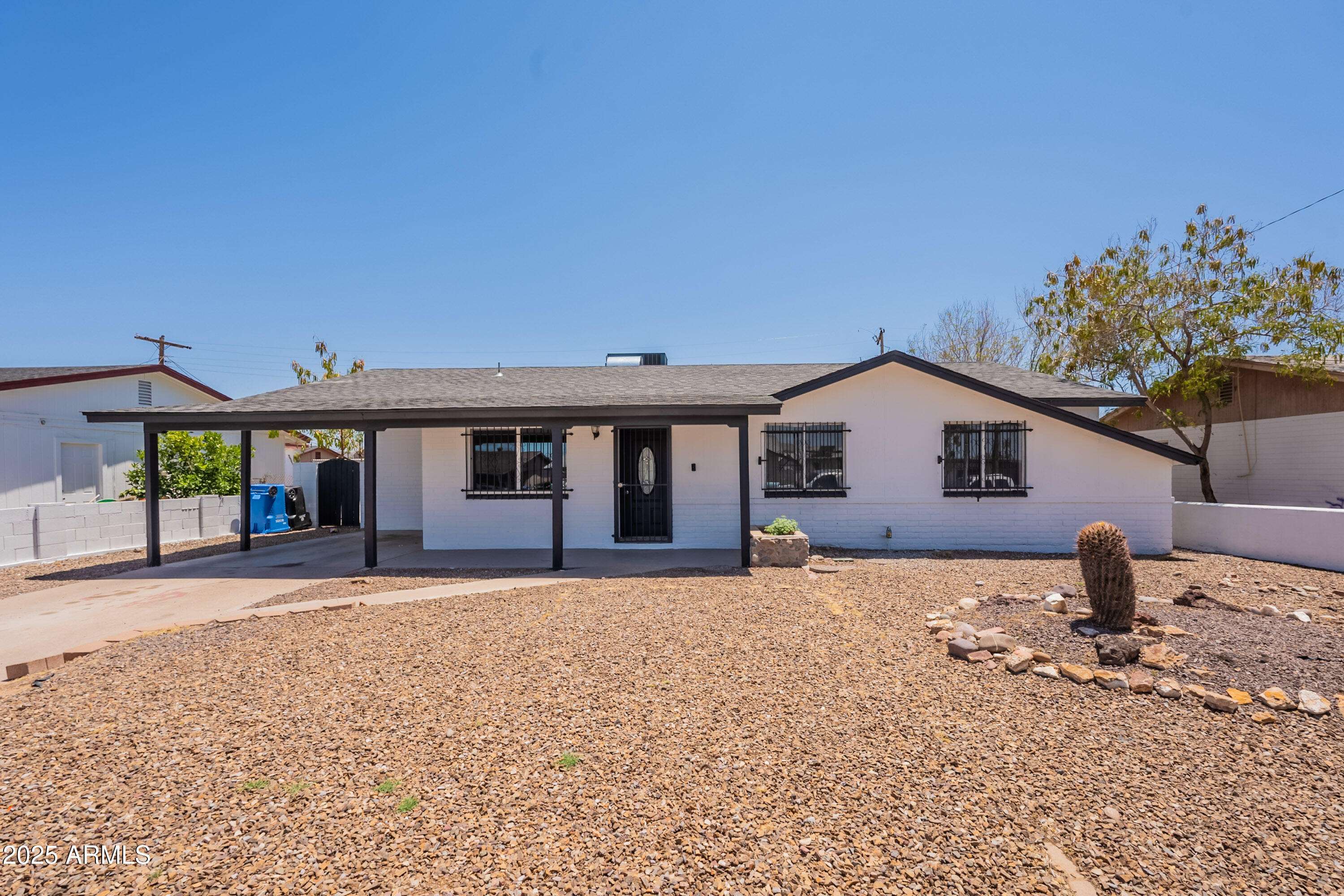 Phoenix, AZ 85040,2327 E CHIPMAN Road