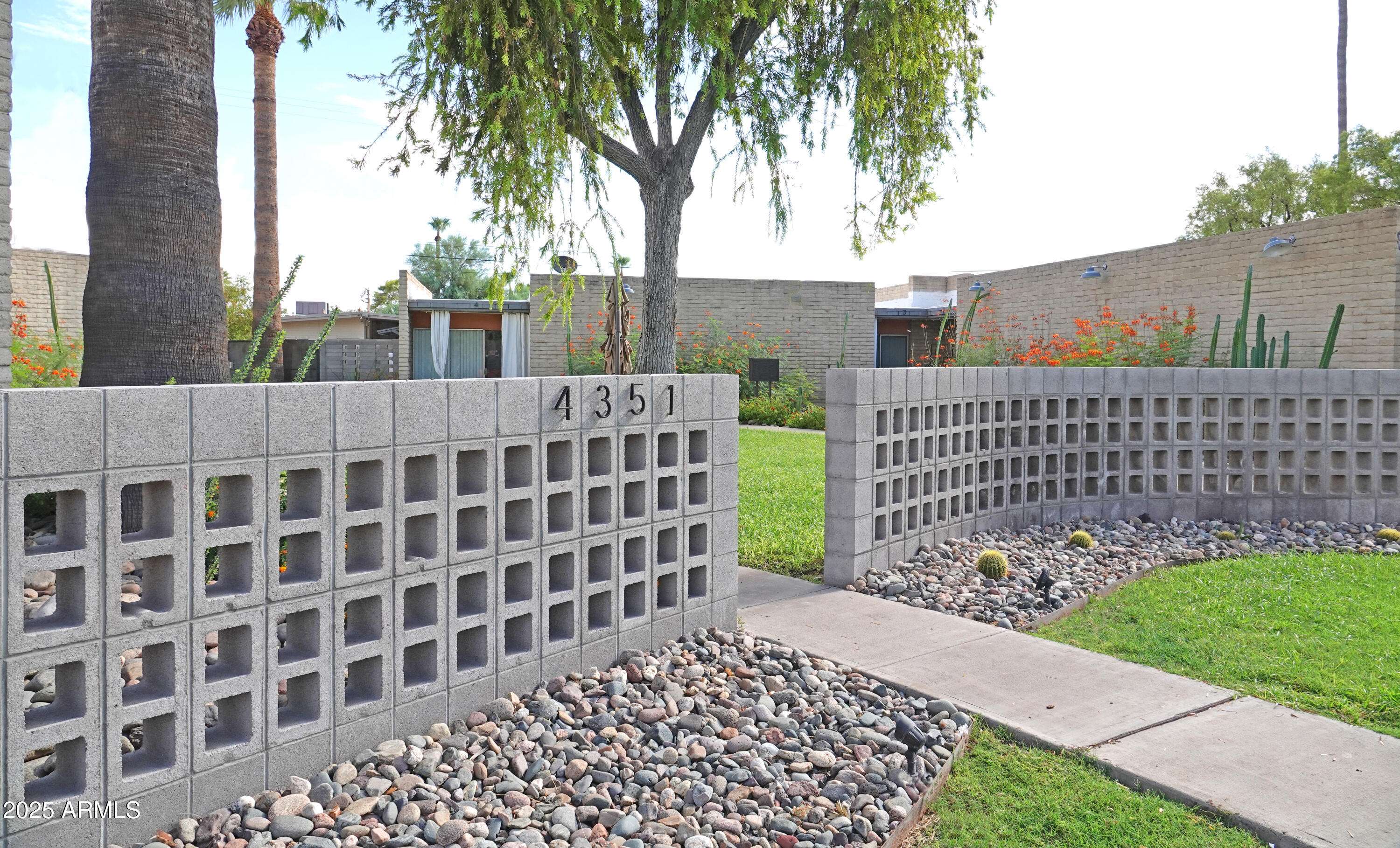Phoenix, AZ 85018,4351 N 36TH Place