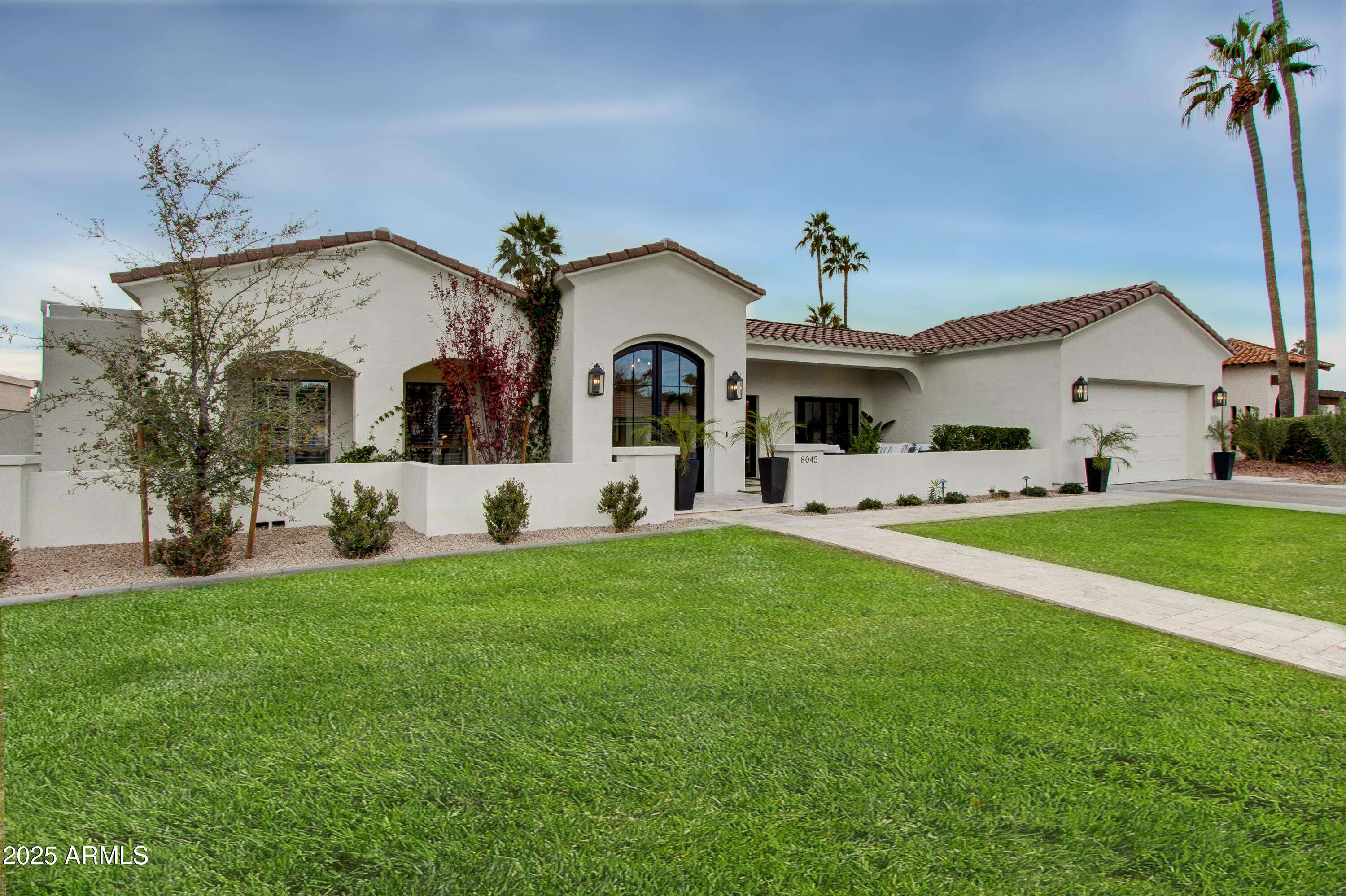 Scottsdale, AZ 85258,8045 E DEL CAVERNA Drive