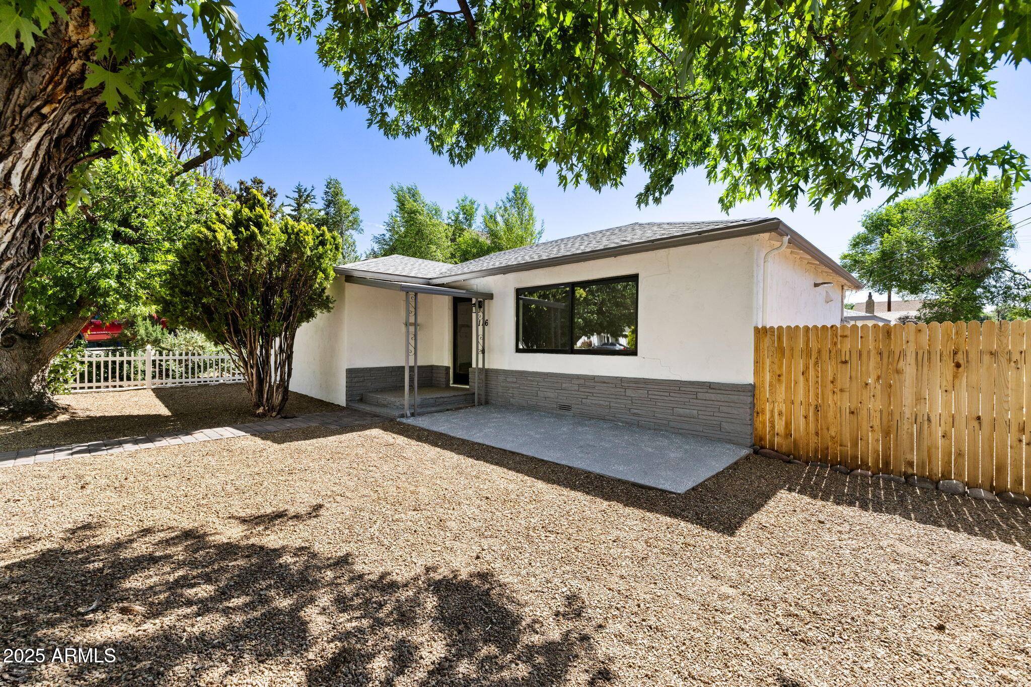 Prescott, AZ 86303,116 S ARIZONA Avenue