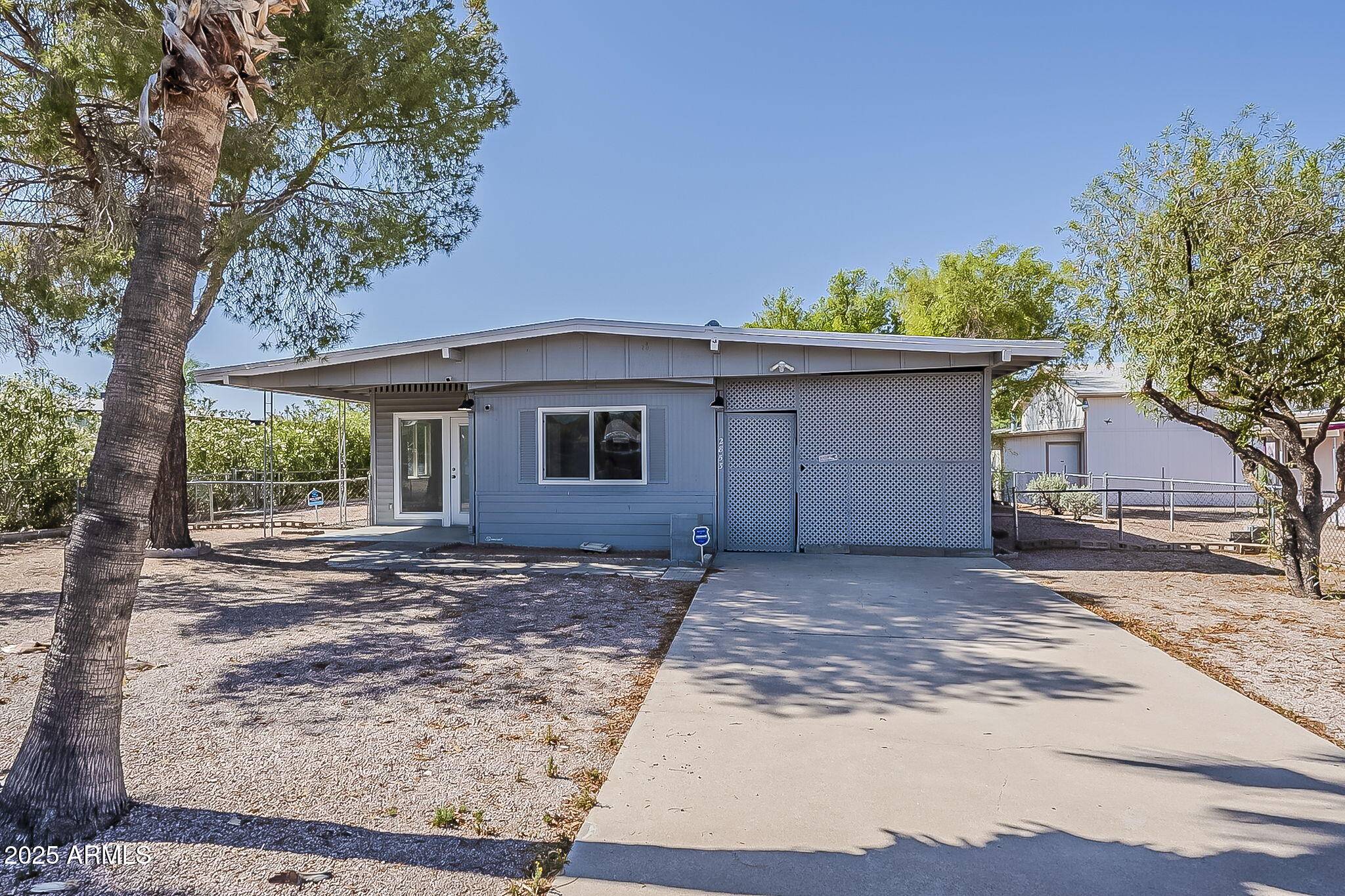 Apache Junction, AZ 85120,2853 W OHIO Street