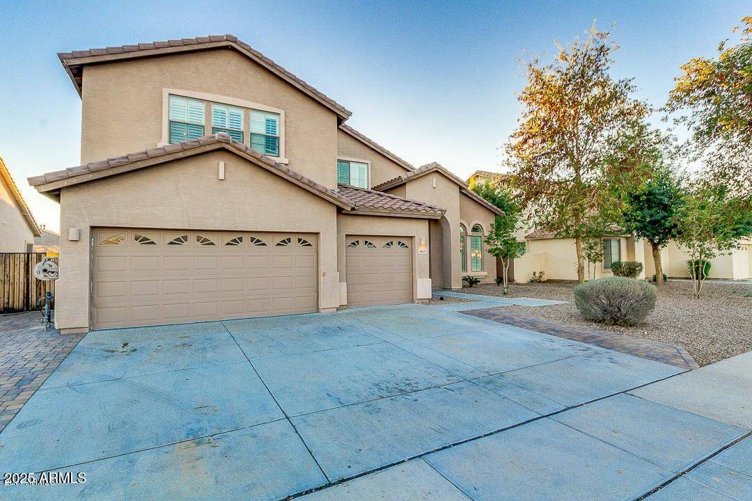 Glendale, AZ 85305,8621 W MORTEN Avenue
