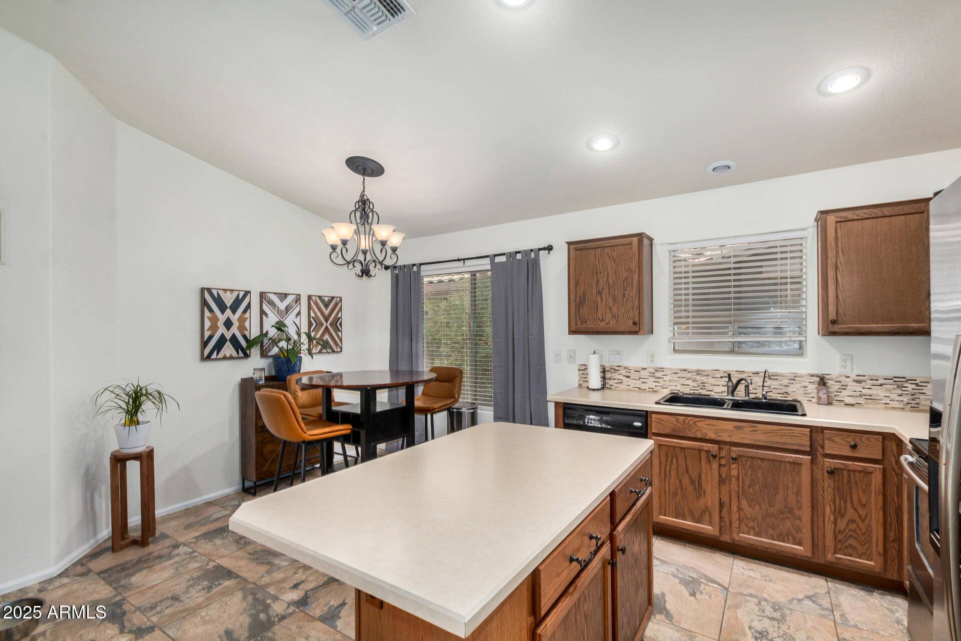 22670 N KENNEDY Drive Maricopa, AZ 85138