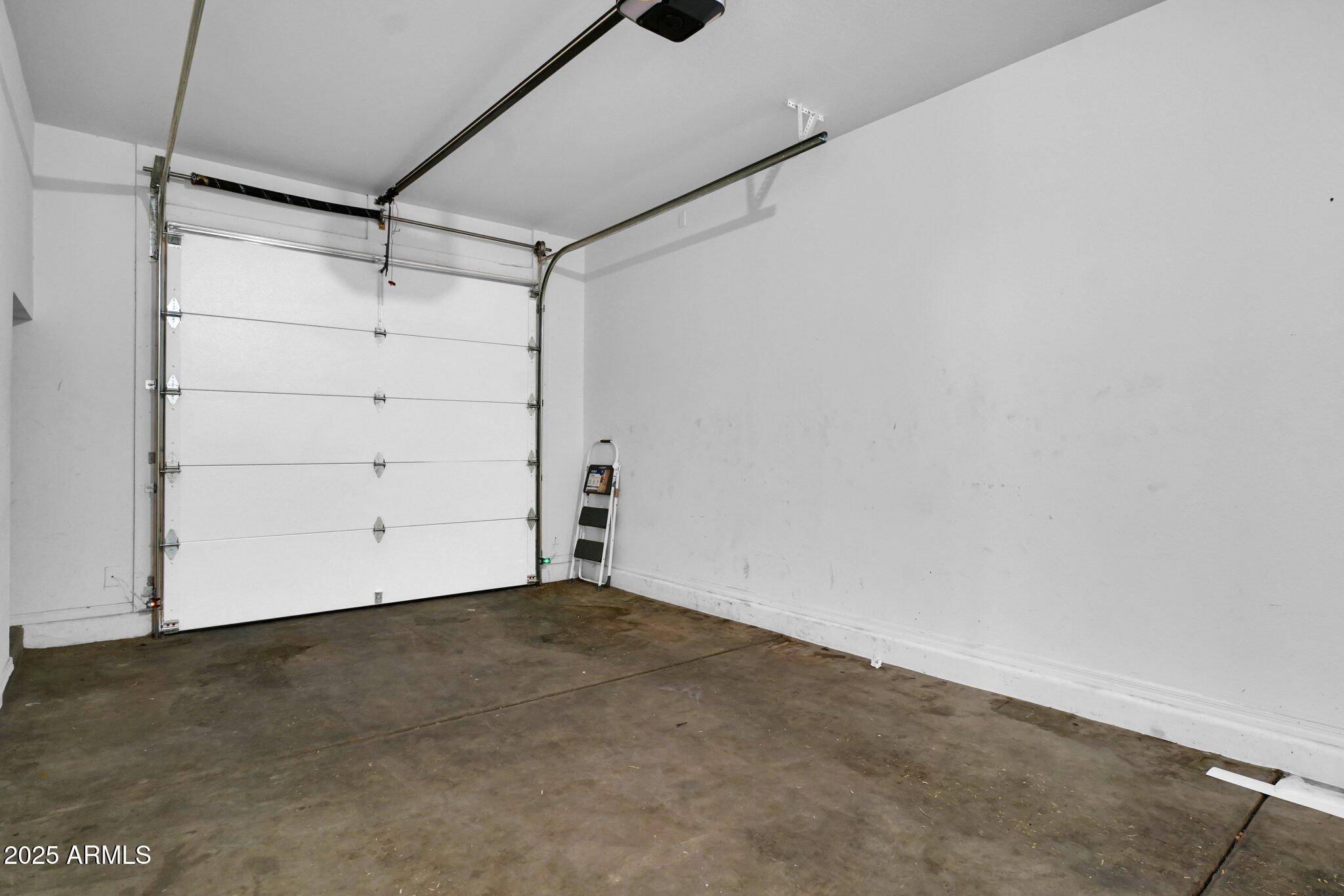 1420 E SONRISAS Street Phoenix, AZ 85040