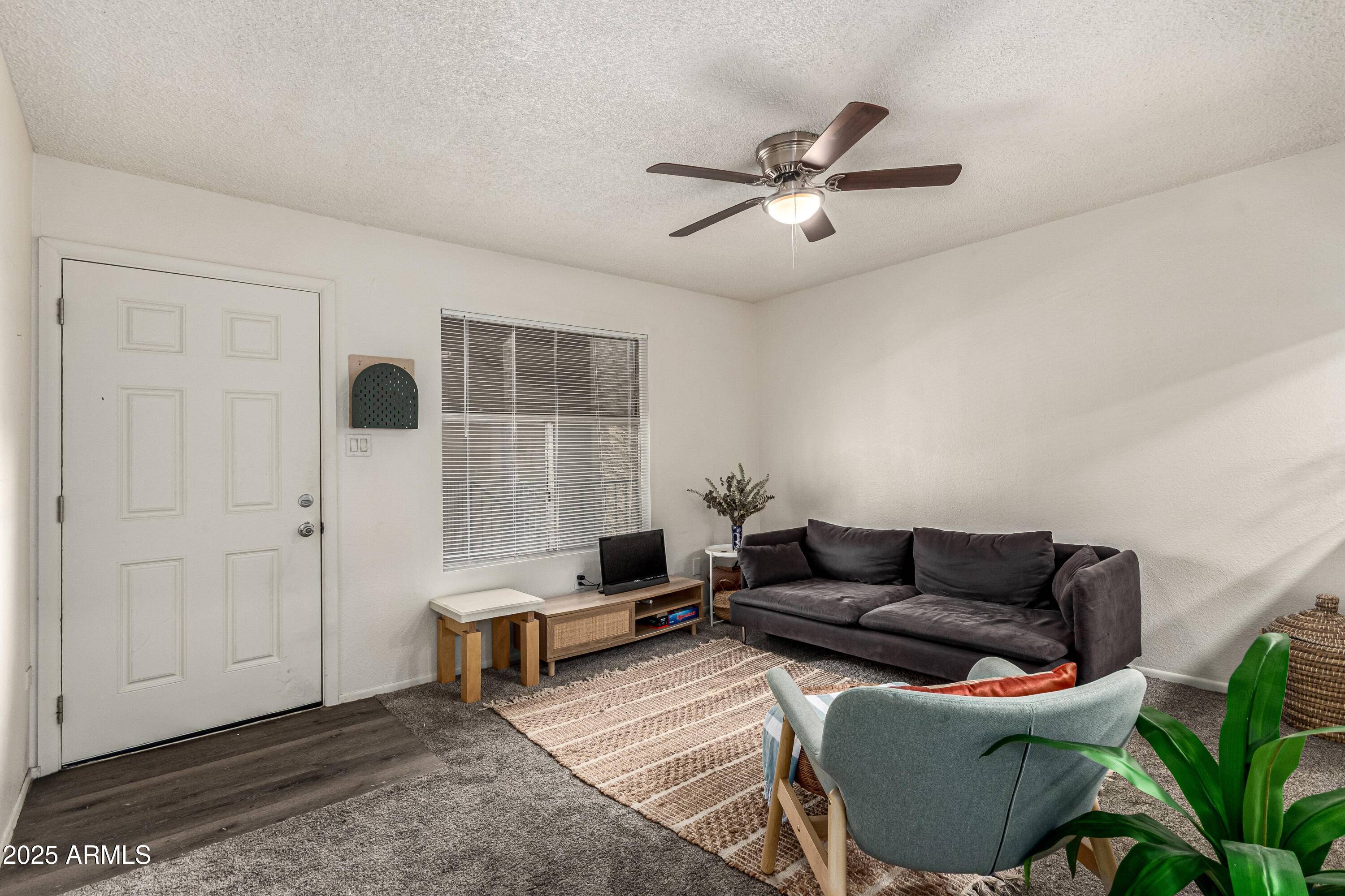 Mesa, AZ 85210,461 W HOLMES Avenue #350