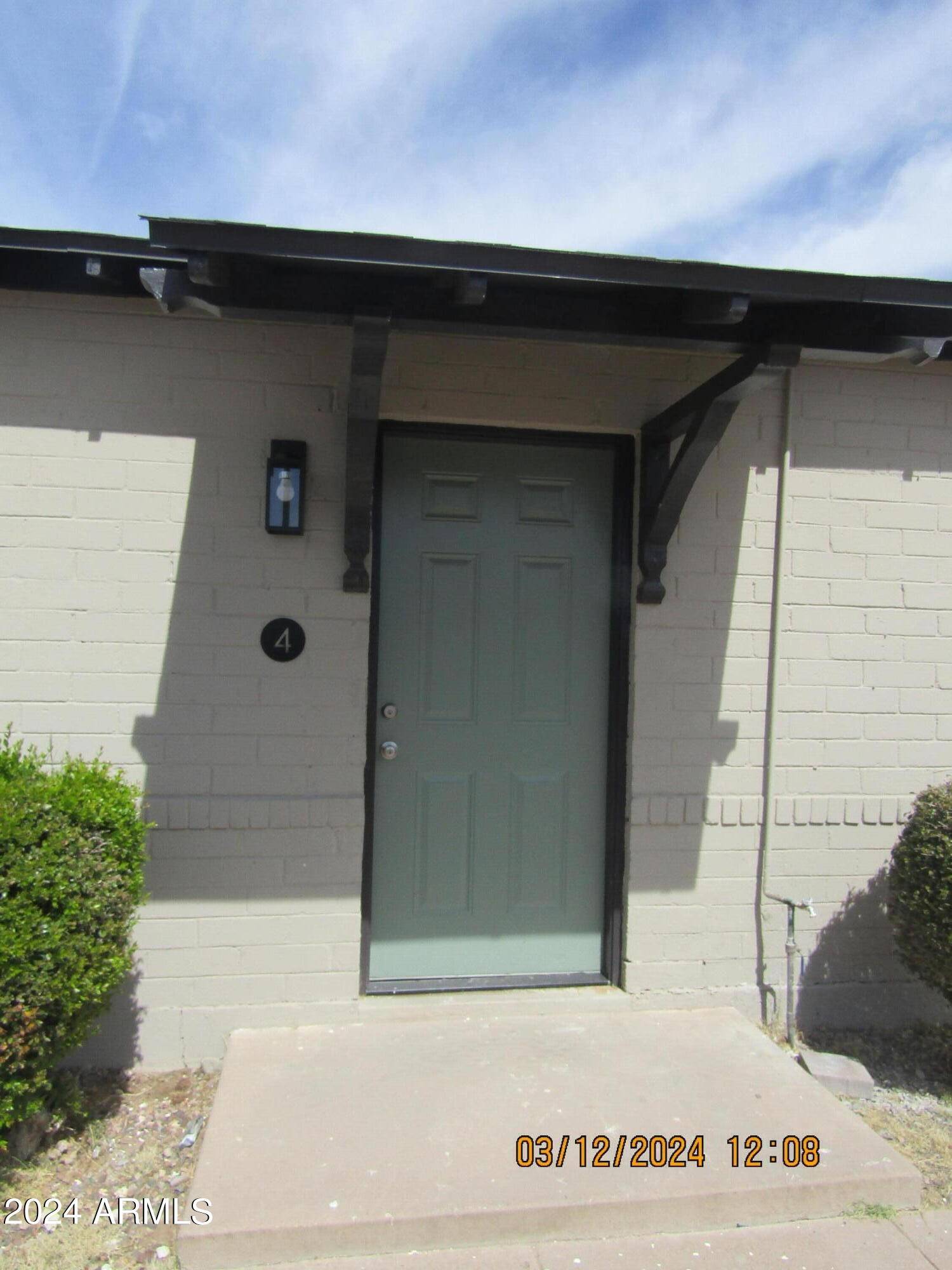 Phoenix, AZ 85014,4306 N 12th Street #4