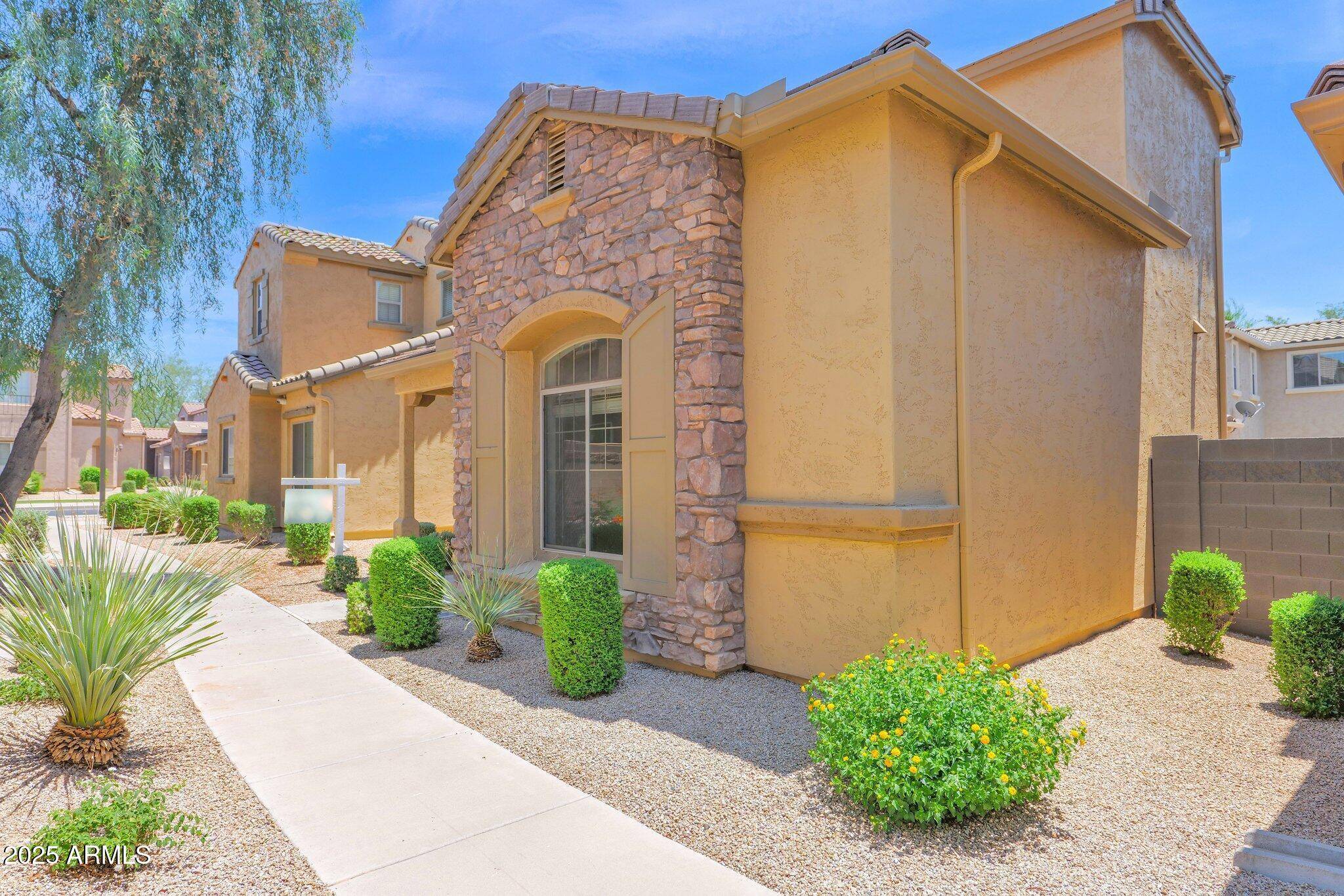 Phoenix, AZ 85050,3977 E CAT BALUE Drive