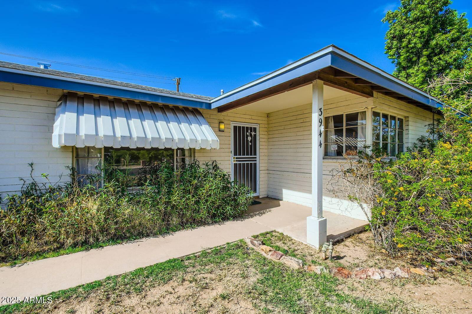Phoenix, AZ 85008,3944 E OAK Street