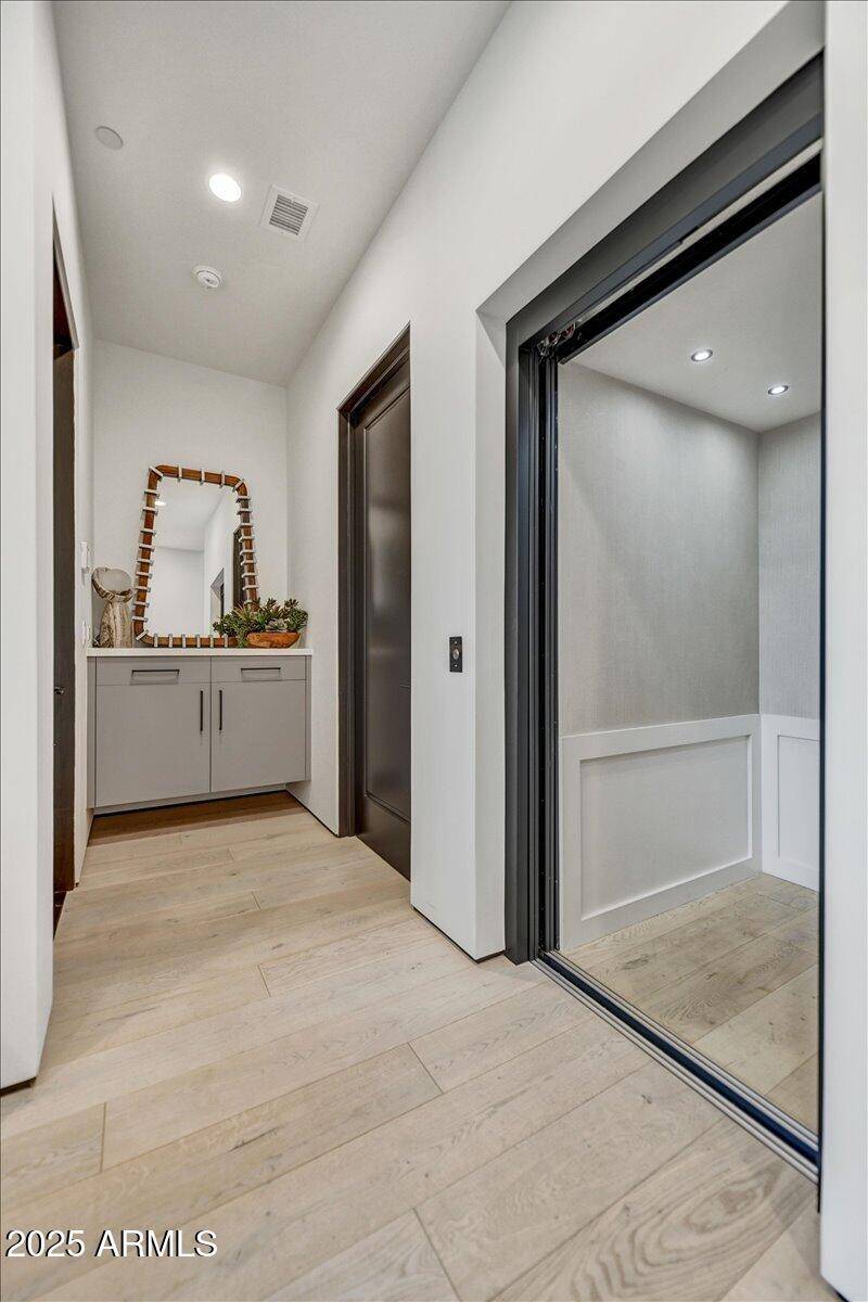 Scottsdale, AZ 85251,4938 N ASCENT Drive