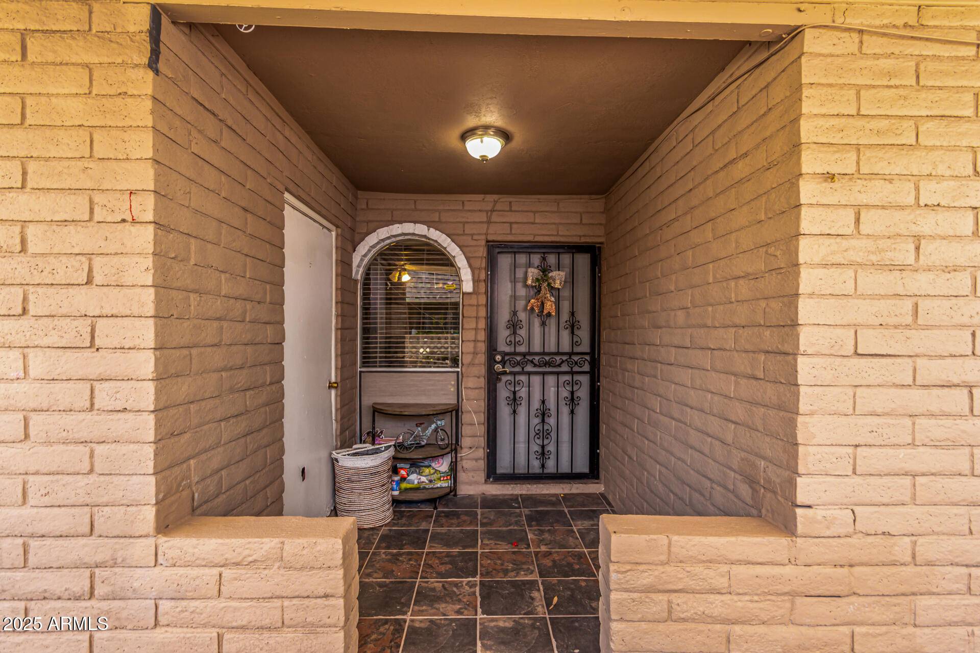 Mesa, AZ 85210,1142 W DRUMMER Avenue