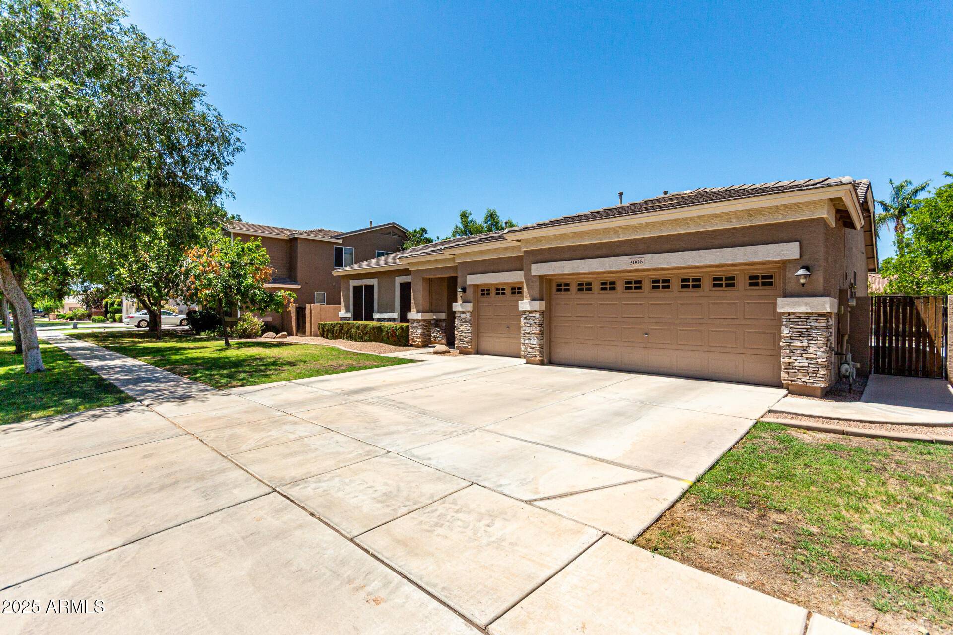 Gilbert, AZ 85234,3006 E LEXINGTON Avenue