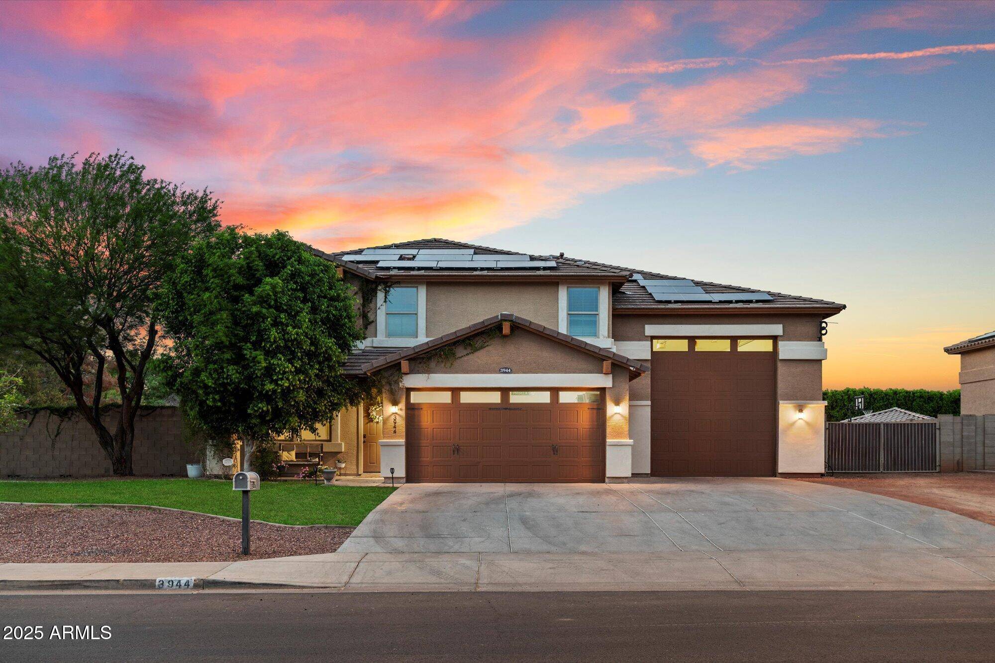 Phoenix, AZ 85053,3944 W PARADISE Lane