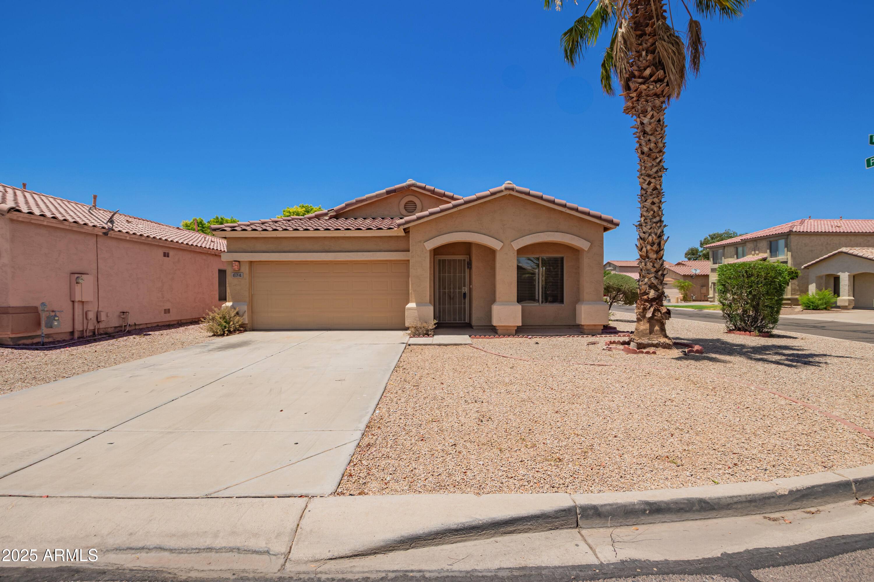 San Tan Valley, AZ 85143,674 E RENEGADE Place