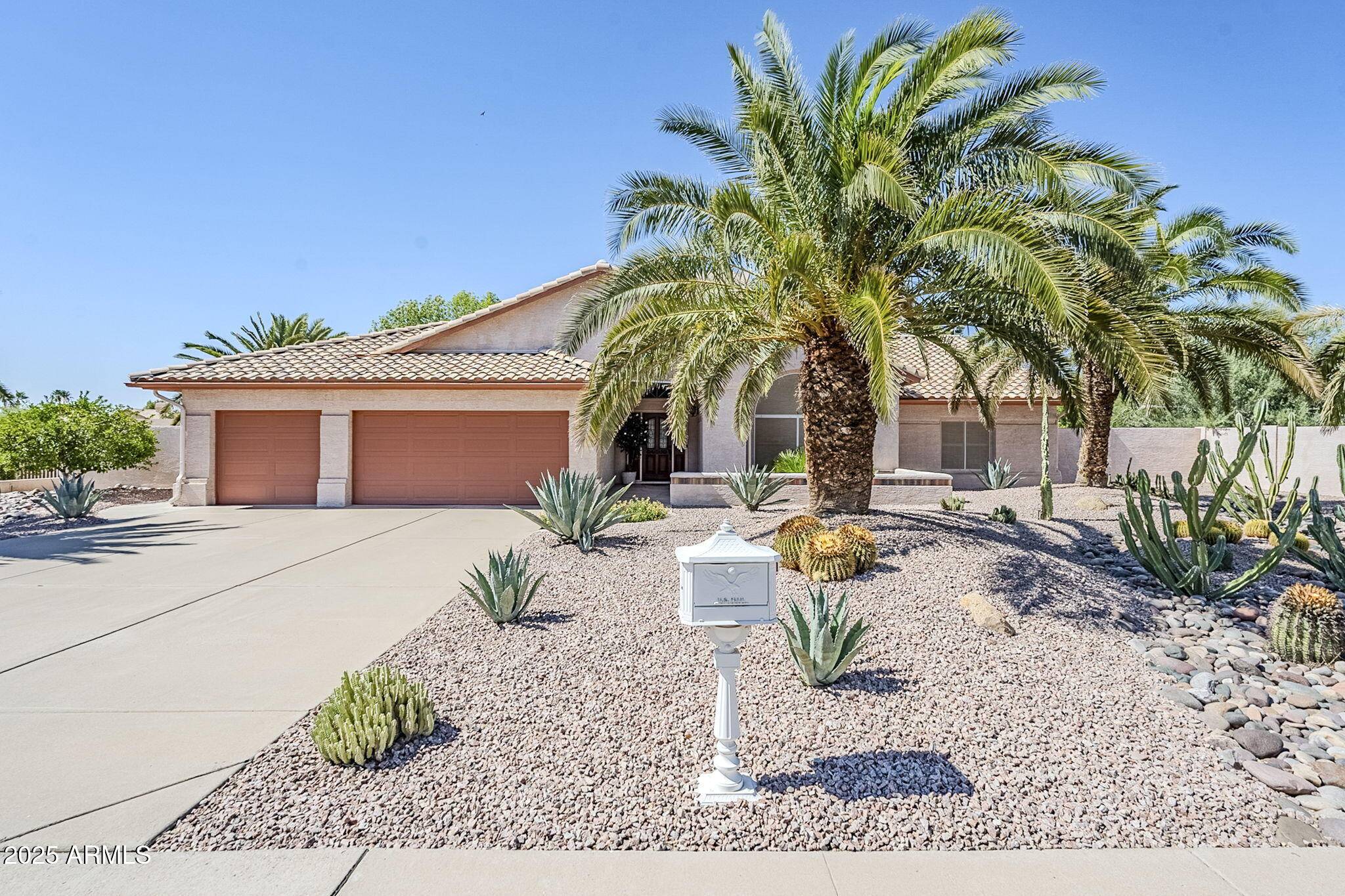 Scottsdale, AZ 85254,4928 E Paradise Lane