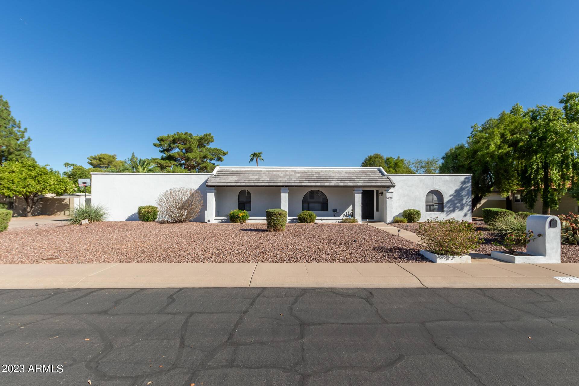 Scottsdale, AZ 85254,5922 E PRESIDIO Road