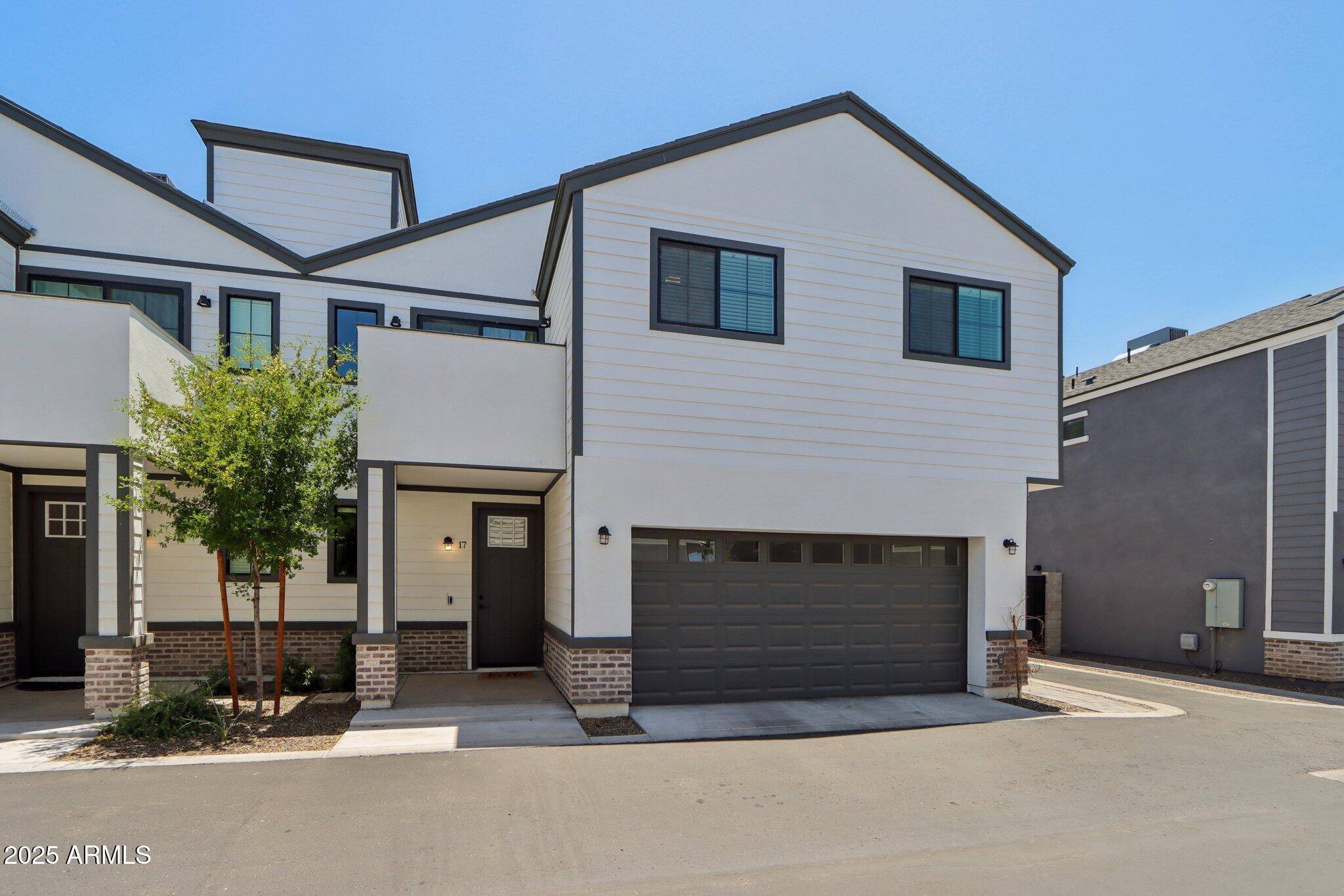 Phoenix, AZ 85008,2604 N 27TH Street #17