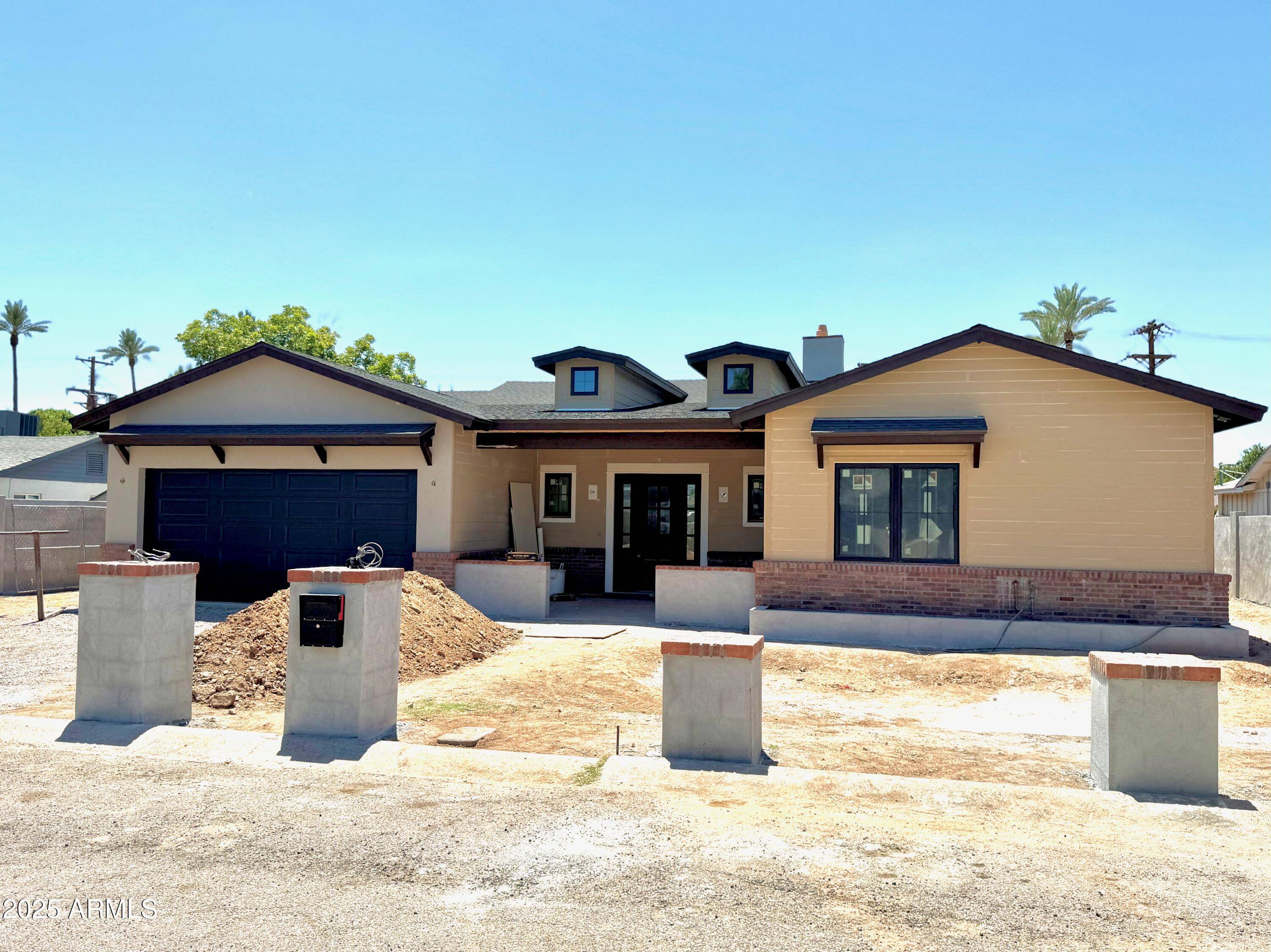 Phoenix, AZ 85018,3028 N 47TH Street