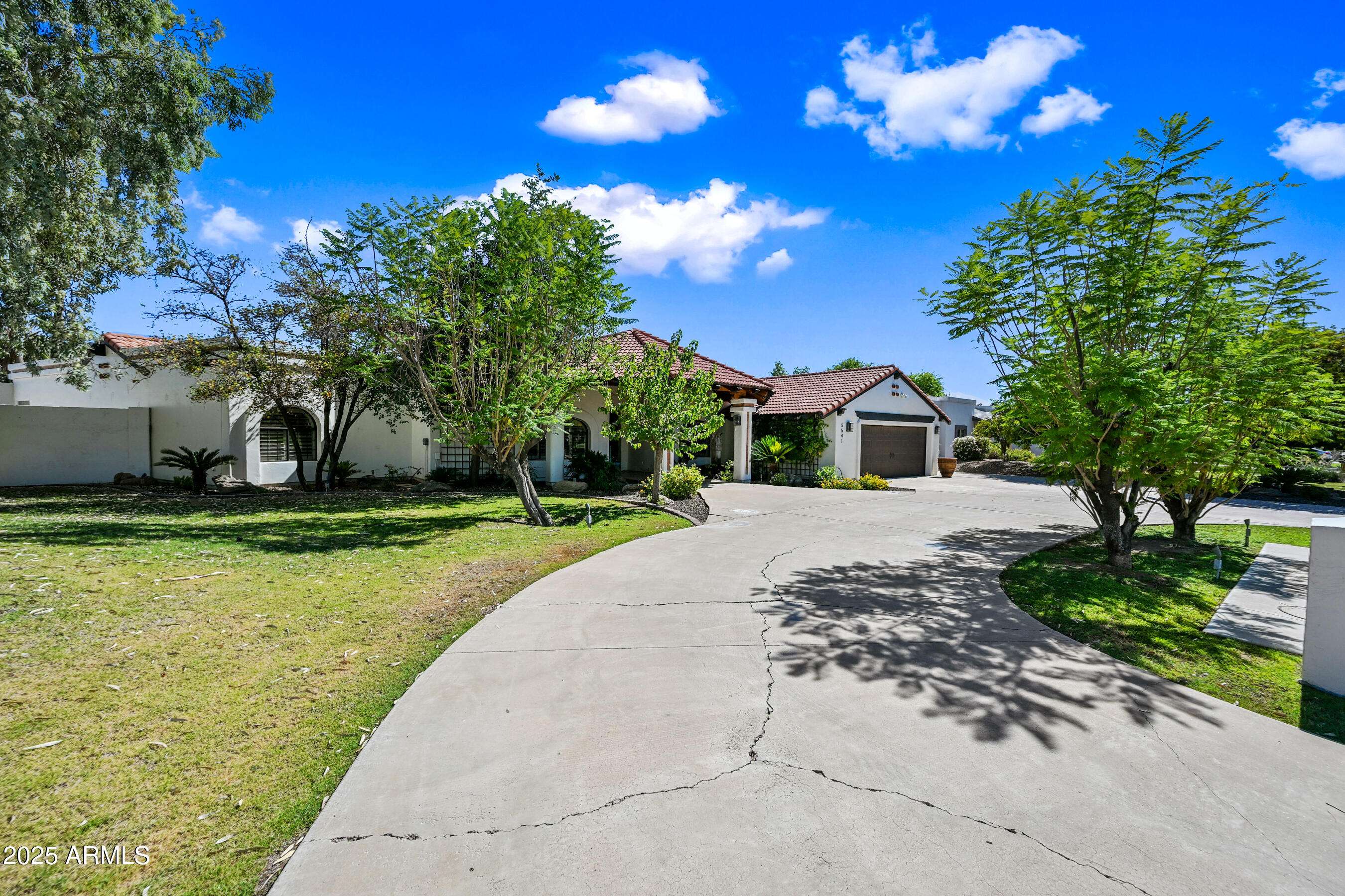 Scottsdale, AZ 85254,5541 E CROCUS Drive