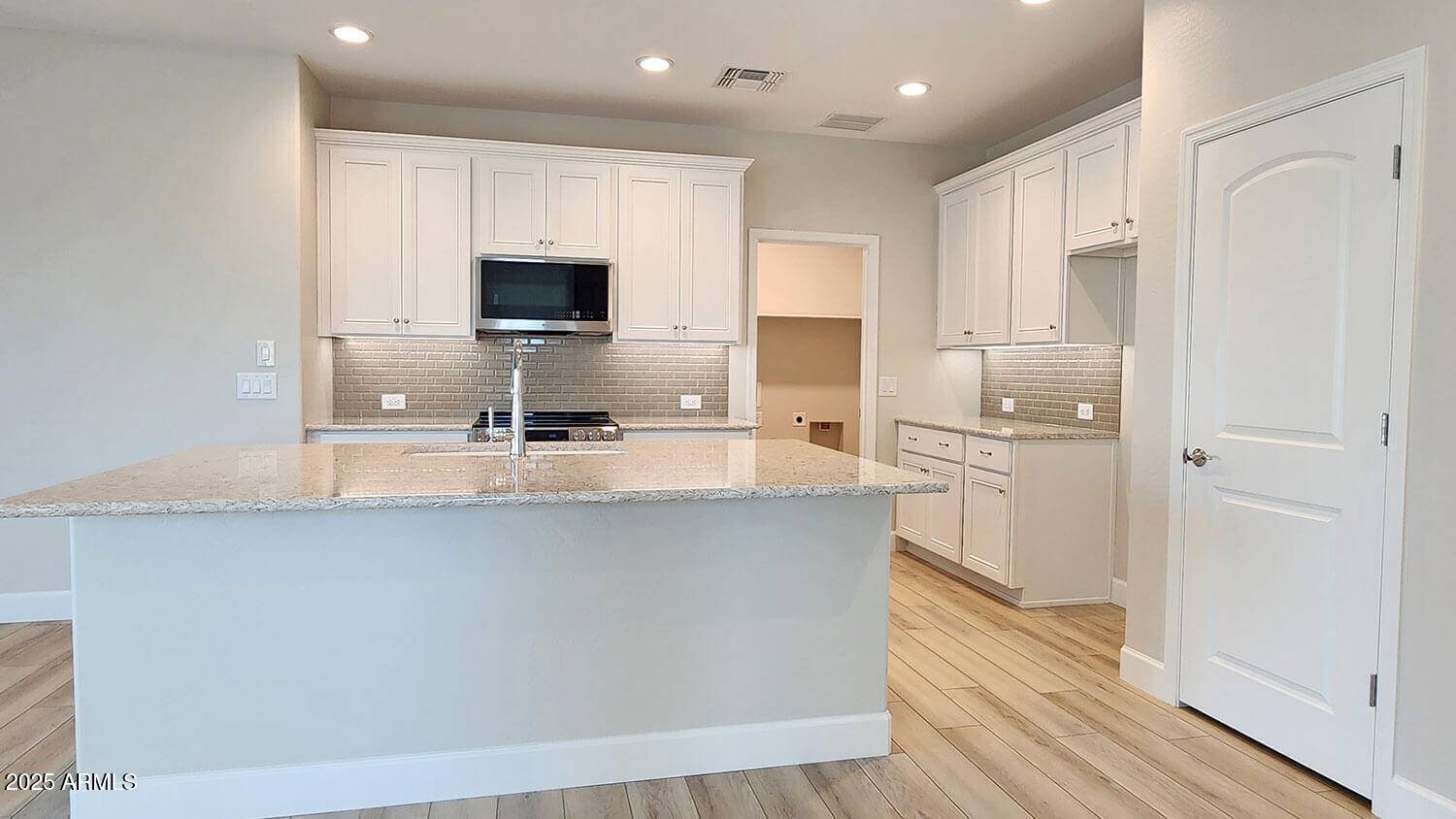 Eloy, AZ 85131,4201 W HANNA Drive