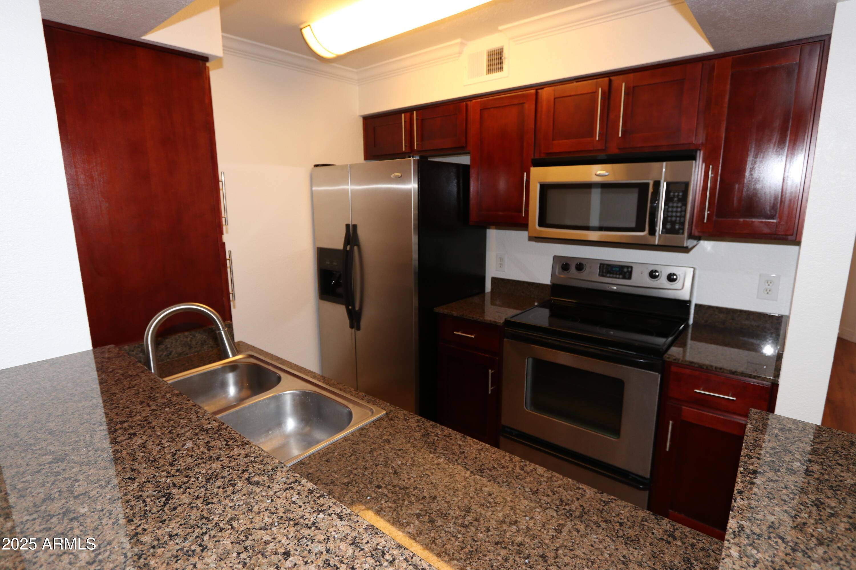 Phoenix, AZ 85016,2025 E CAMPBELL Avenue #120