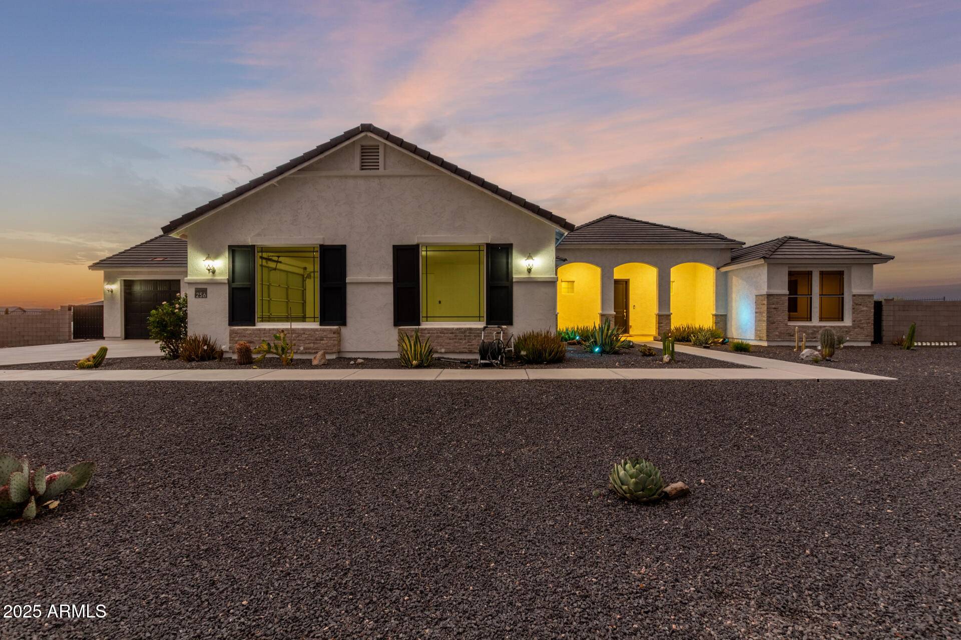 San Tan Valley, AZ 85143,256 W PERKINS Street