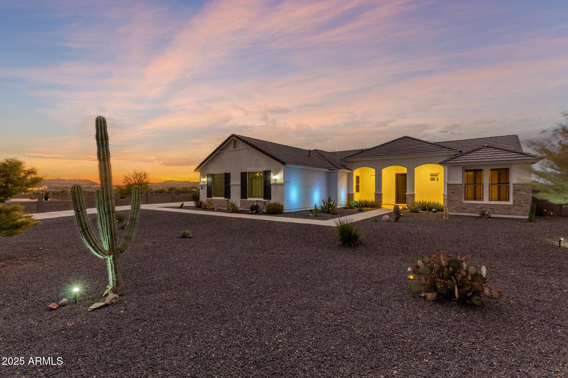 San Tan Valley, AZ 85143,256 W PERKINS Street