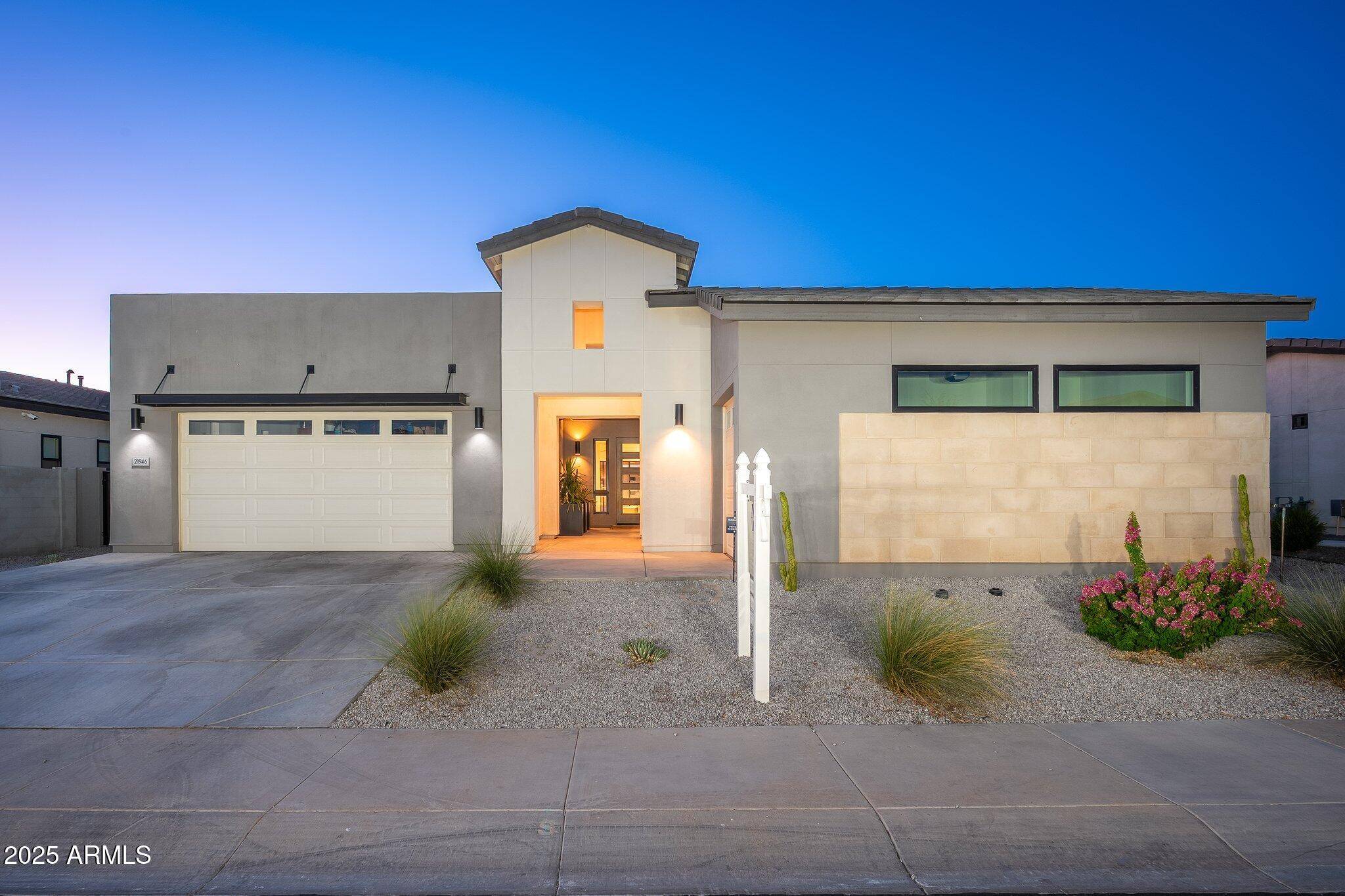 Queen Creek, AZ 85142,21946 E VIA DE ARBOLES --