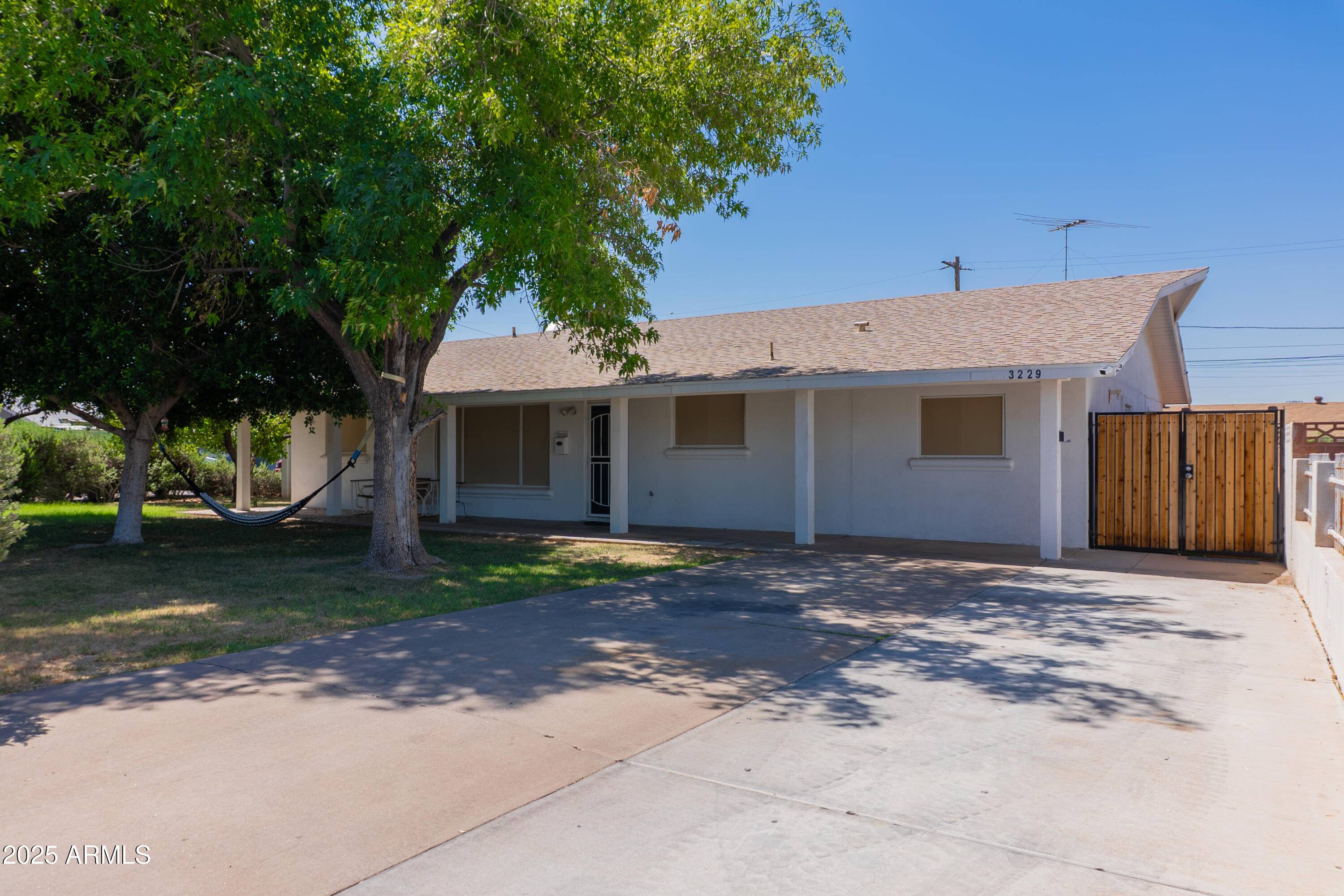 Phoenix, AZ 85017,3229 W COLLEGE Drive
